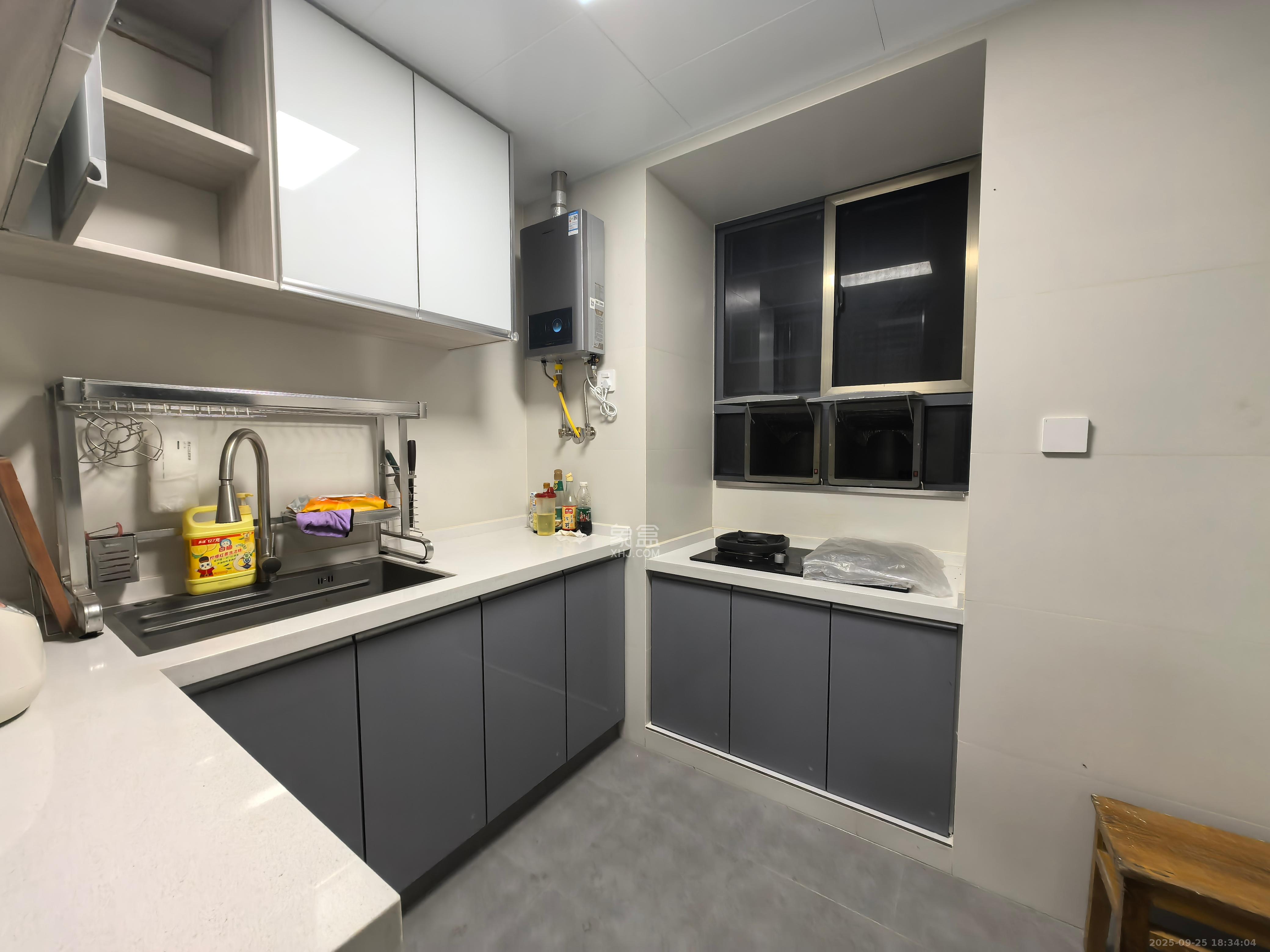 净园小区 3室2厅1卫 2600.0元/月 净园小区 3室2厅1卫 2600.0元/月室内图