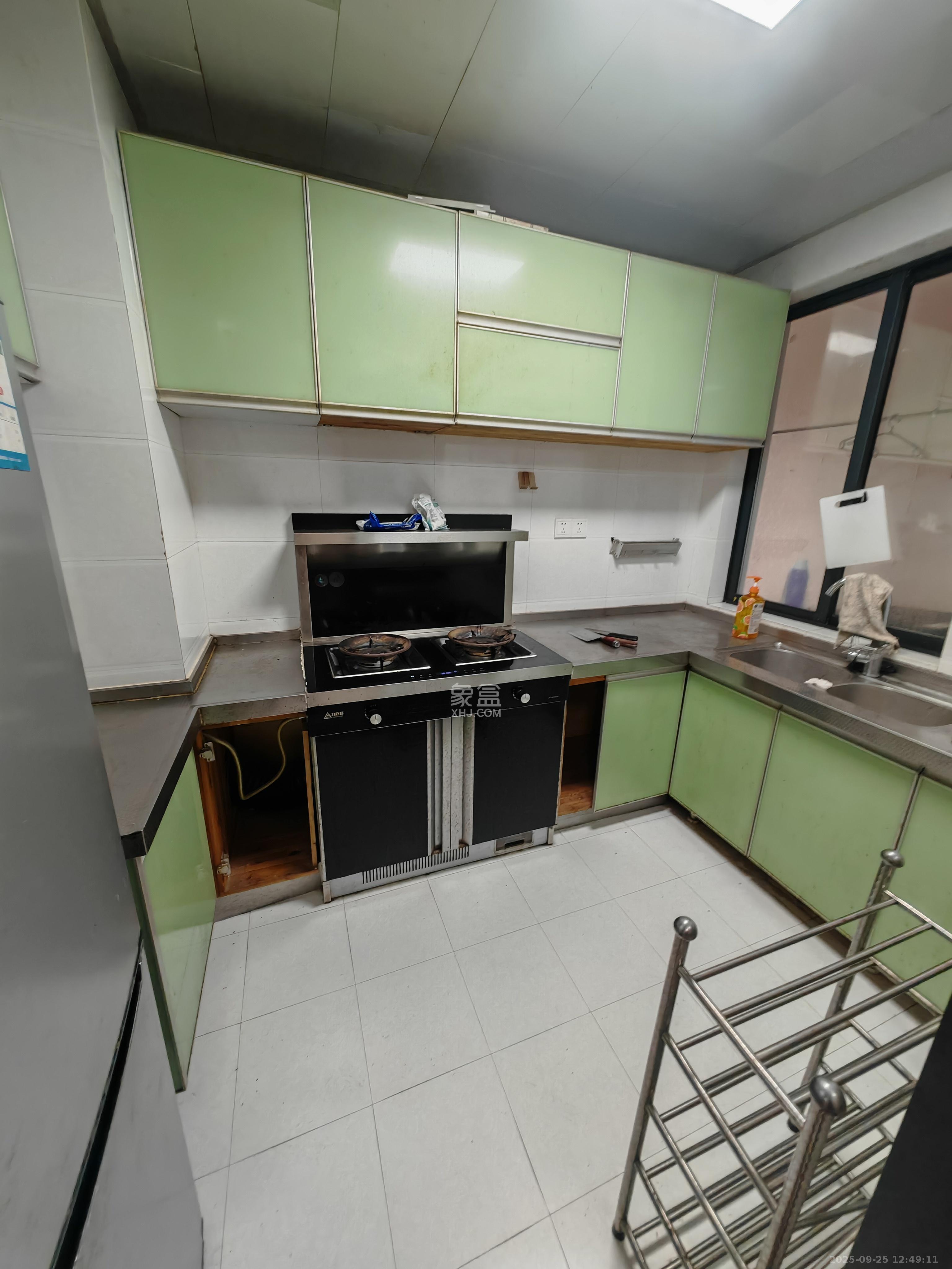 钰龙天下一期 3室2厅1卫 2200.0元/月 钰龙天下一期 3室2厅1卫 2200.0元/月室内图