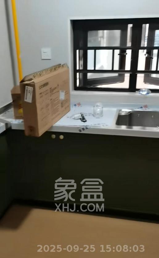 湘江保利时代  3室2厅1卫   1600.00元/月室内图