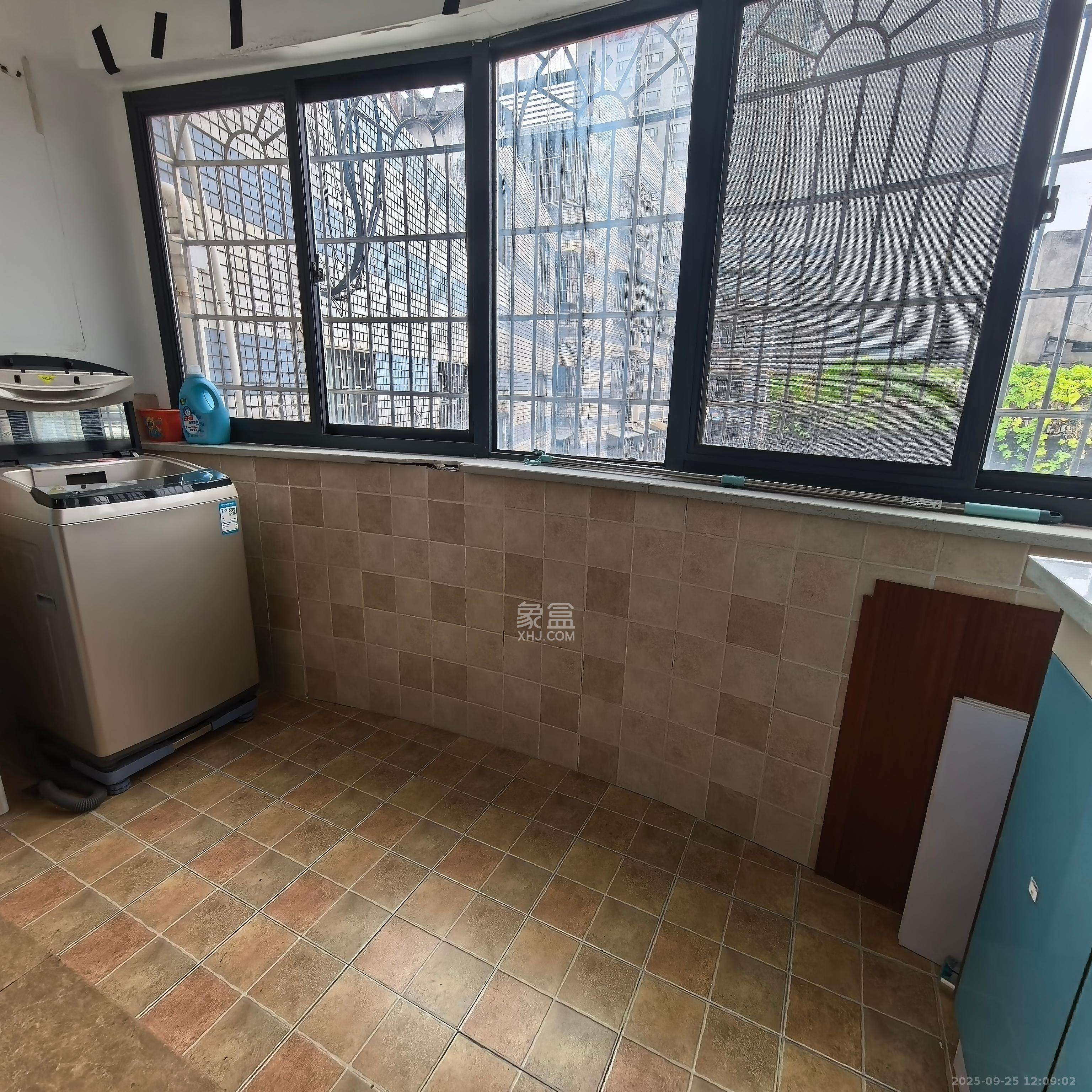 明景公寓 3室2厅1卫 3800.0元/月 明景公寓 3室2厅1卫 3800.0元/月室内图