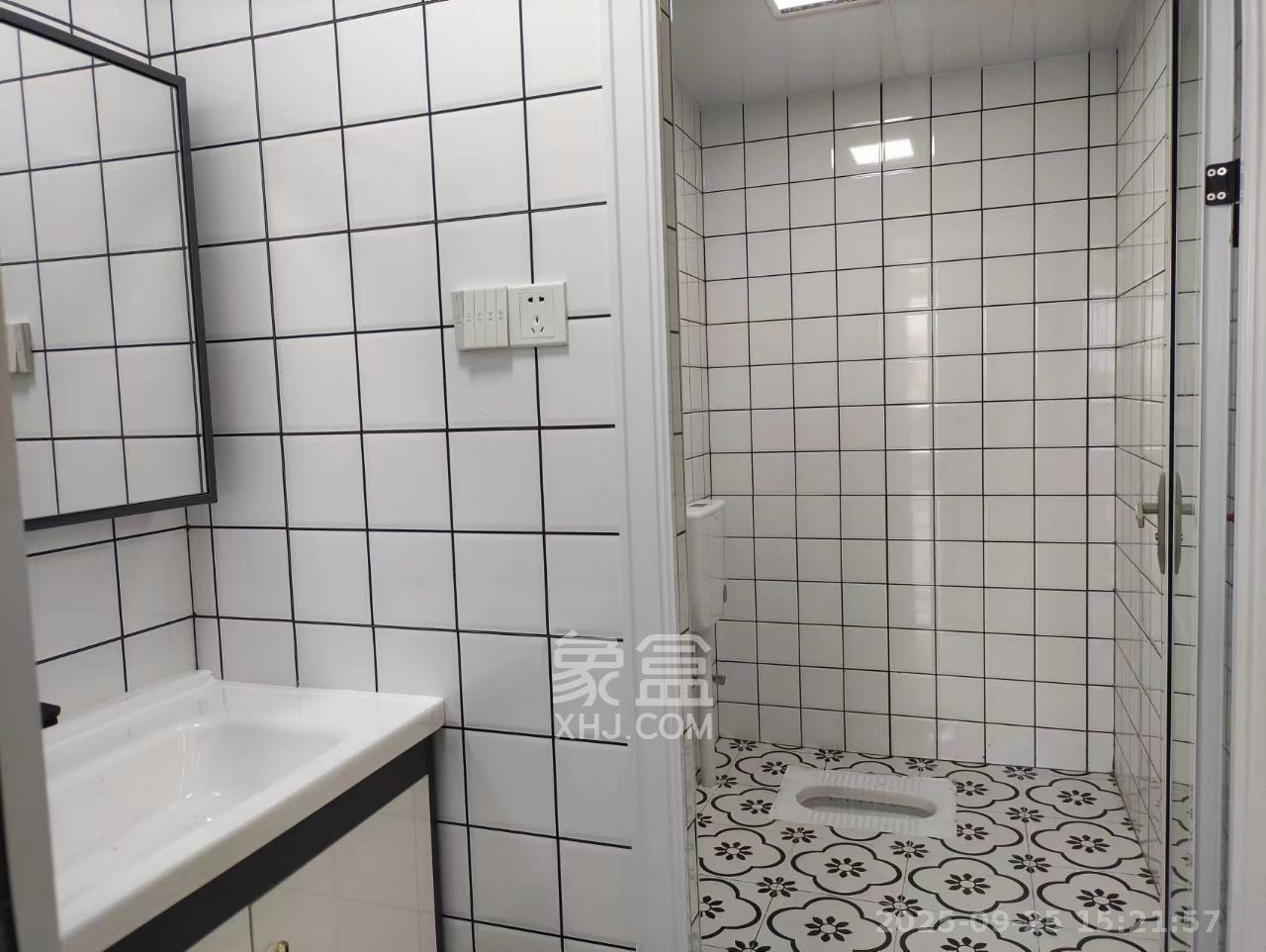 东岸城邦 2室1厅1卫 2200.0元/月 东岸城邦 2室1厅1卫 2200.0元/月室内图