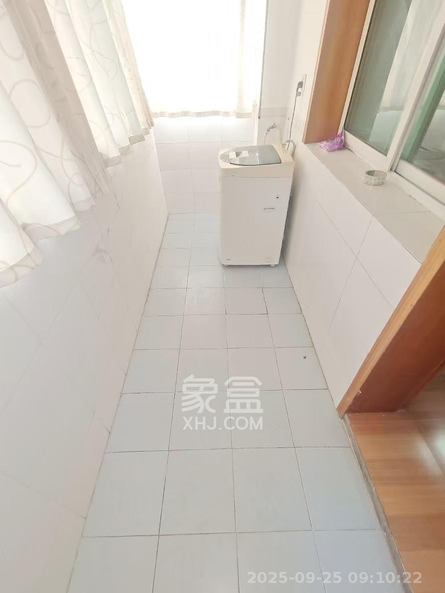 新开铺176号(环线拆迁指挥部) 3室1厅1卫 1600.0元/月 新开铺176号(环线拆迁指挥部) 3室1厅1卫 1600.0元/月室内图