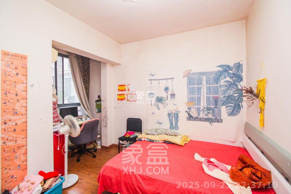 恒盛世家 4室2厅2卫 2300.0元/月 恒盛世家 4室2厅2卫 2300.0元/月室内图