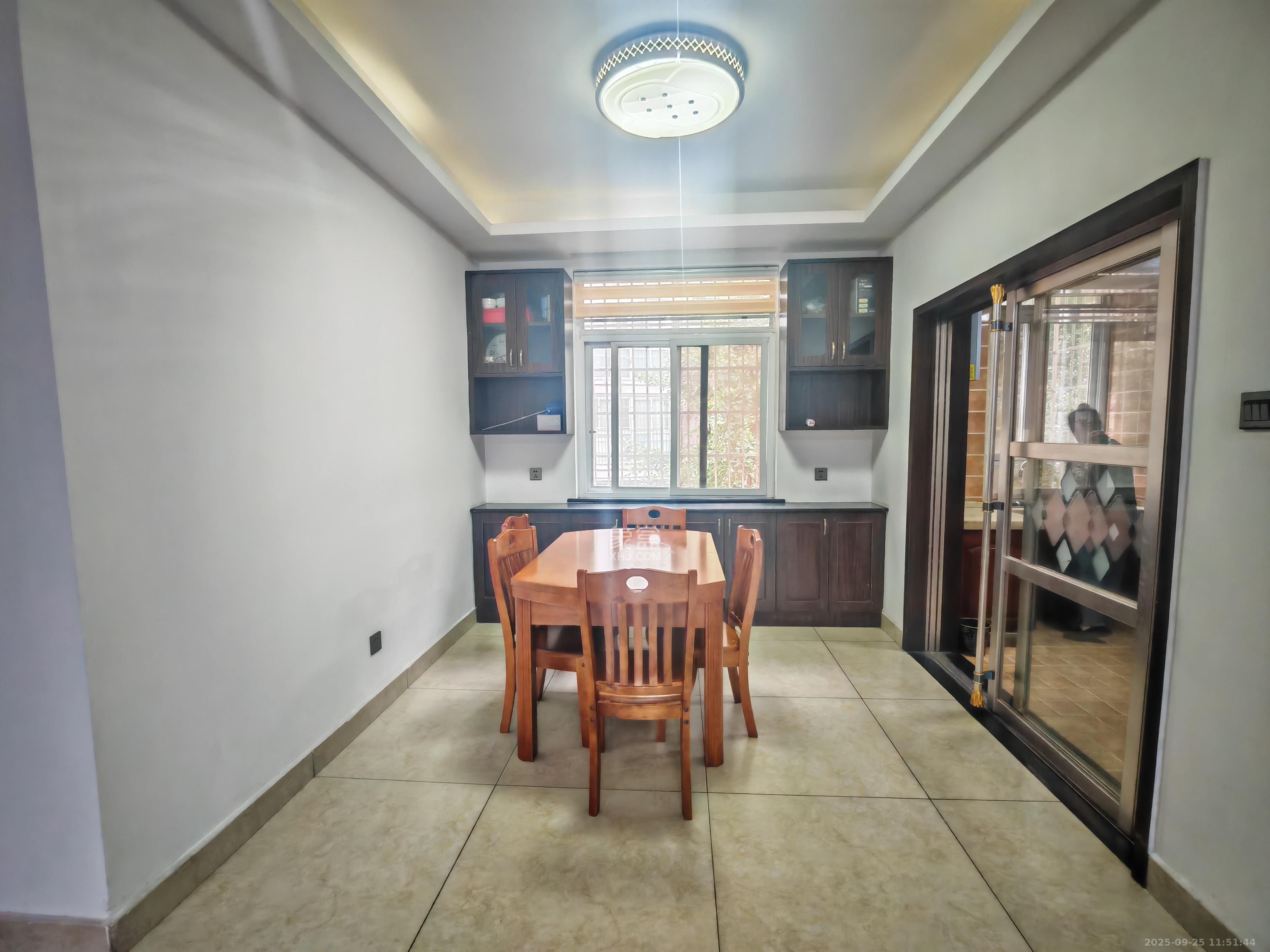 湖南省特种设备检验检测院宿舍楼  3室2厅1卫    2400.0元/月 湖南省特种设备检验检测院宿舍楼  3室2厅1卫    2400.0元/月室内图