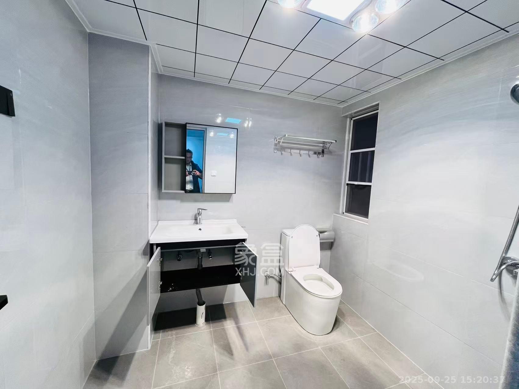 克拉美丽山庄(晟领国际)  3室2厅2卫    2600.0元/月 克拉美丽山庄(晟领国际)  3室2厅2卫    2600.0元/月室内图