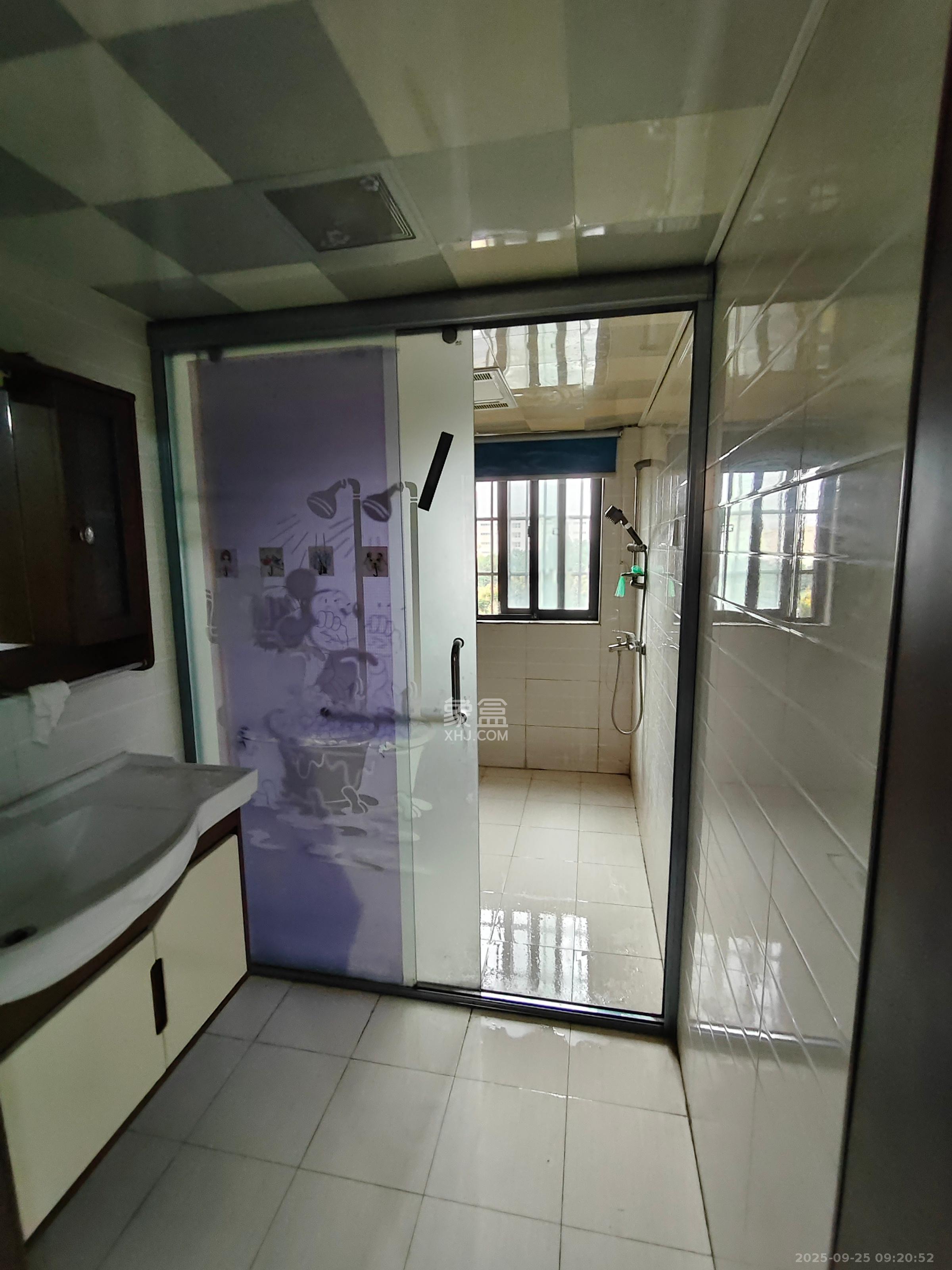 山水嘉园  3室2厅1卫    1780.0元/月室内图