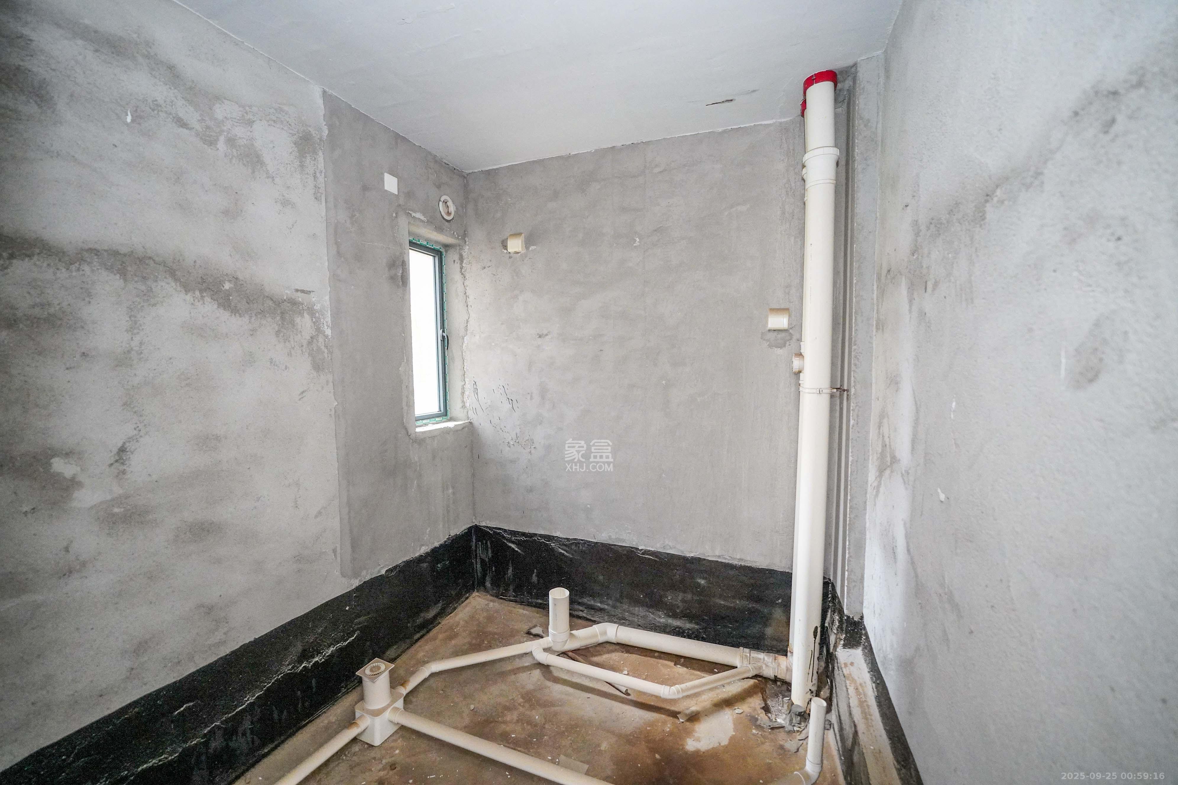 和美星城 4室1厅2卫 100.0万 和美星城 4室1厅2卫 100.0万卫生间