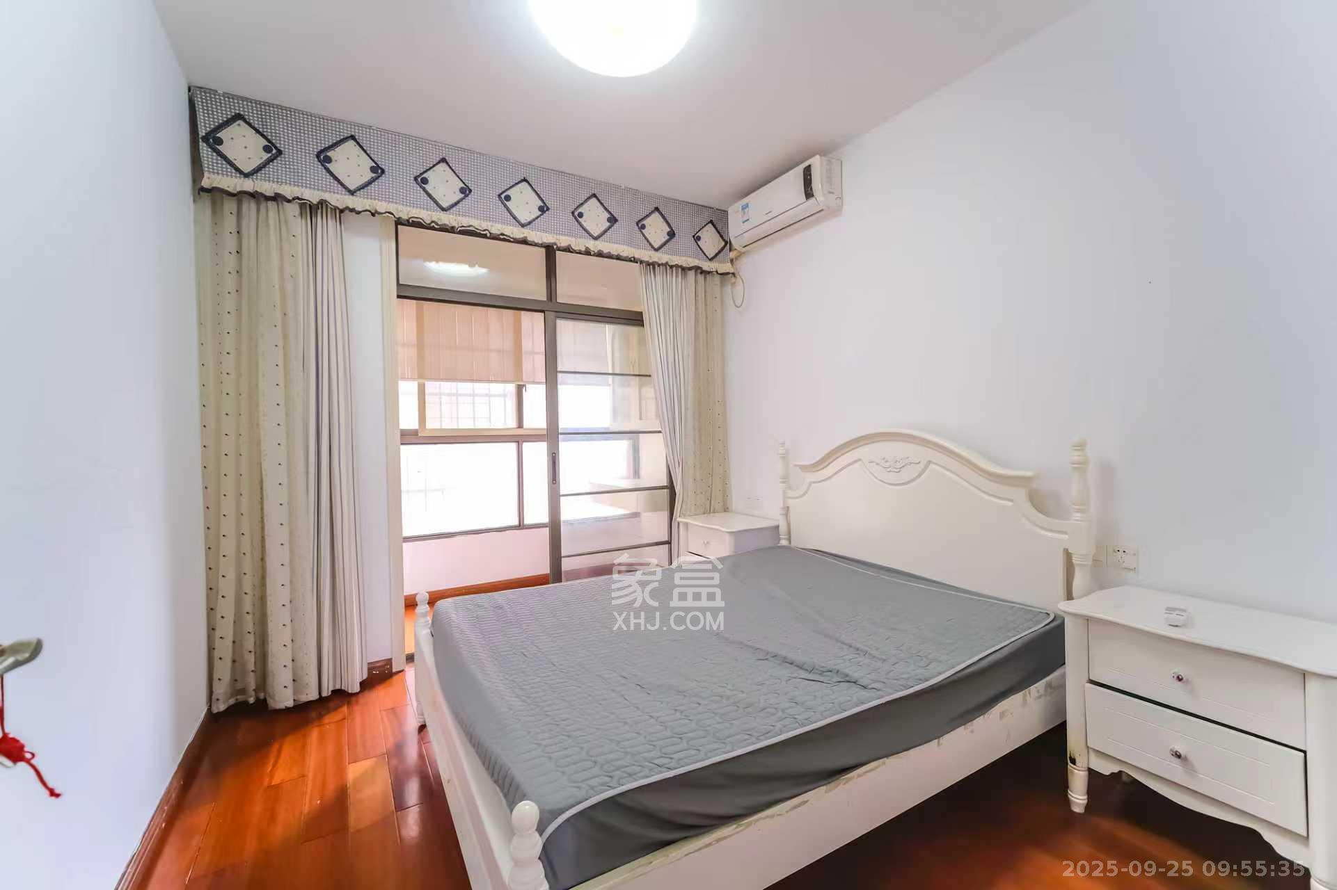 好望谷  3室2厅2卫    1800.0元/月室内图