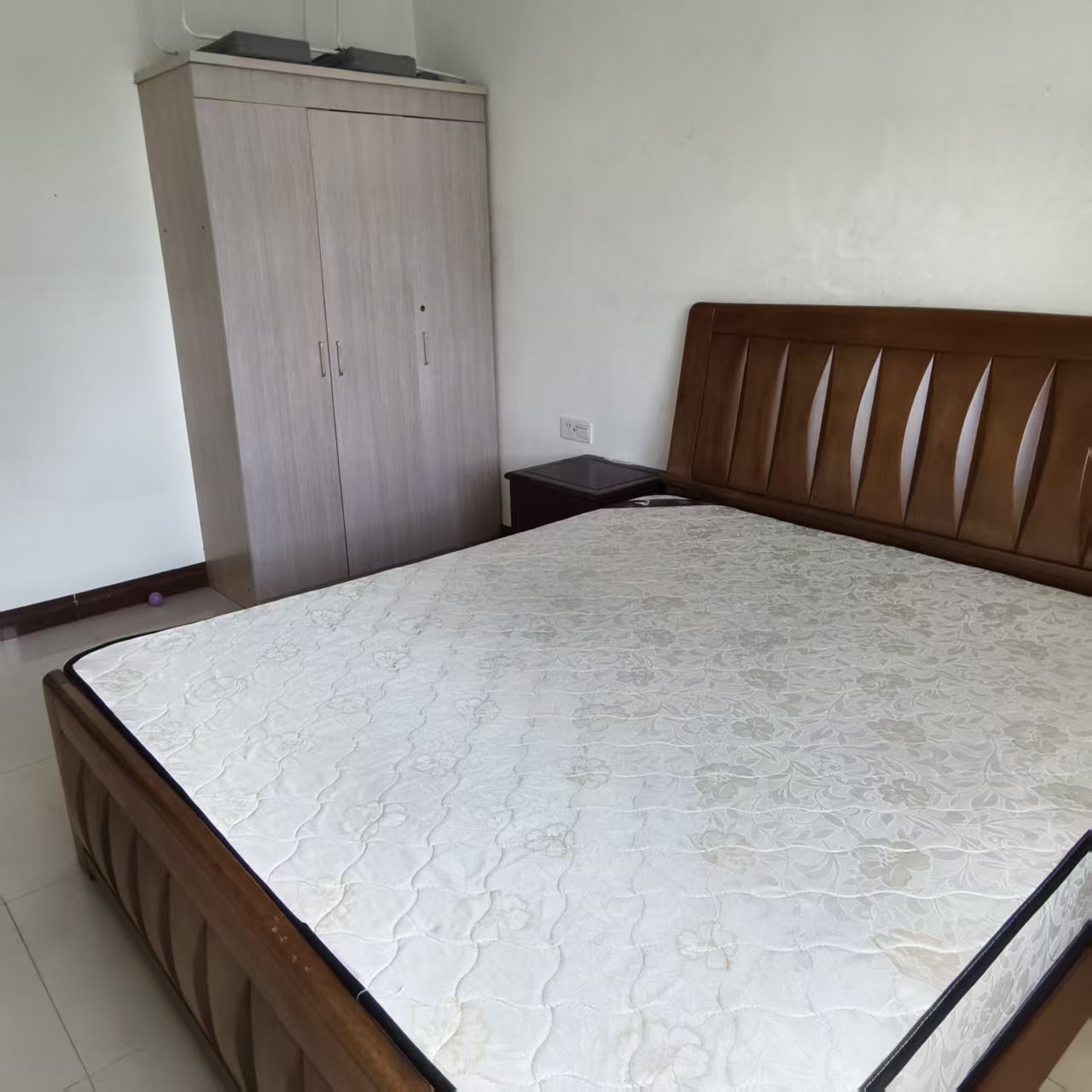 南航部队宿舍（南航小区）  3室2厅1卫    2400.0元/月室内图