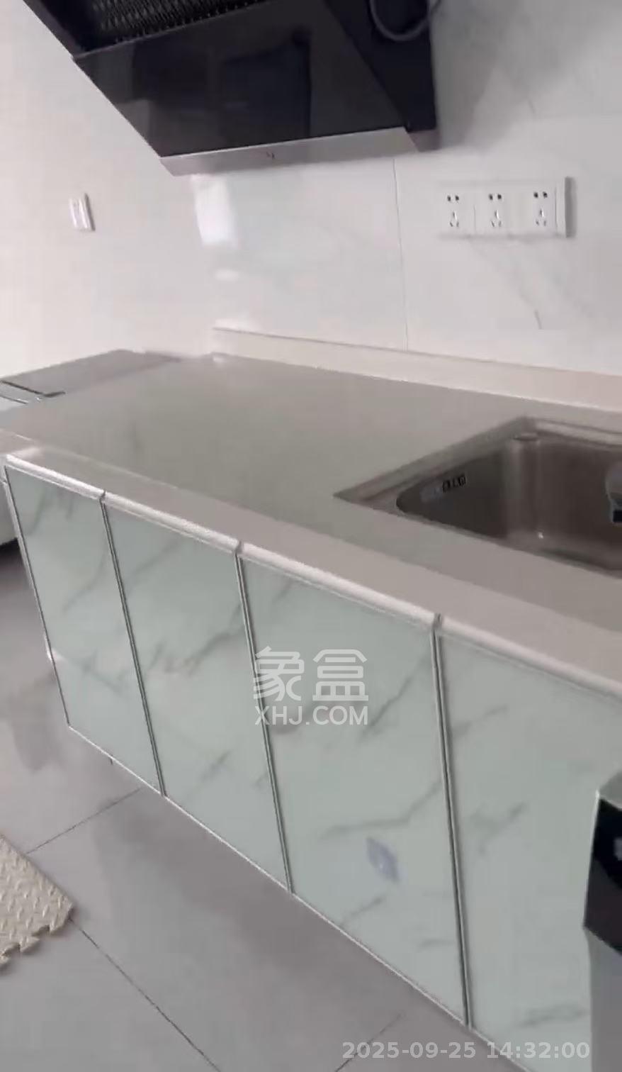 润和国际广场 1室1厅1卫 1600.0元/月 润和国际广场 1室1厅1卫 1600.0元/月室内图