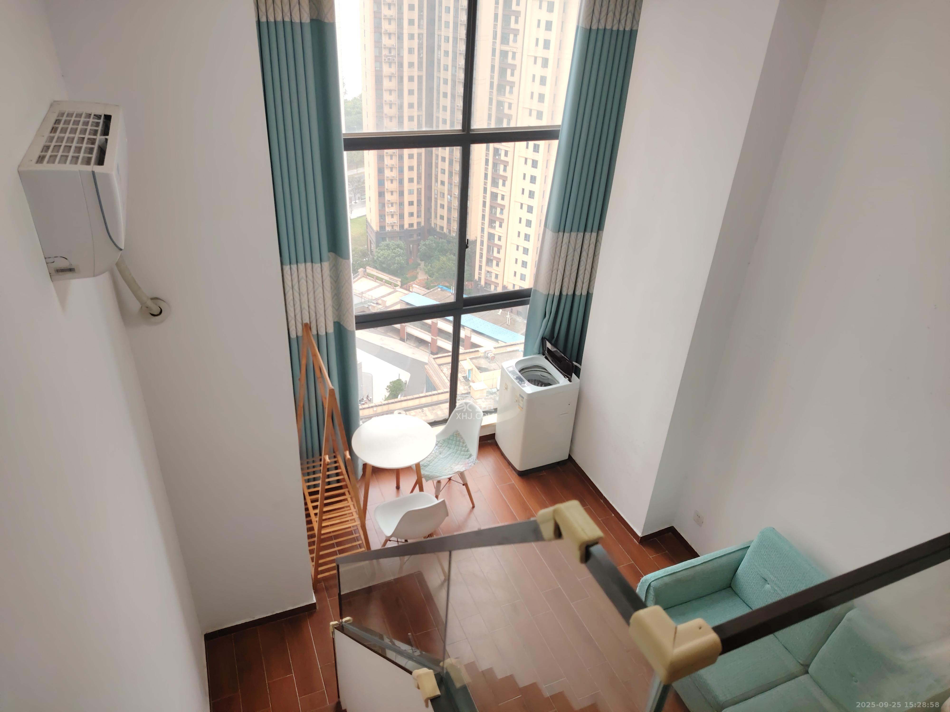 兰亭湾畔 1室1厅1卫 1500.0元/月 兰亭湾畔 1室1厅1卫 1500.0元/月室内图