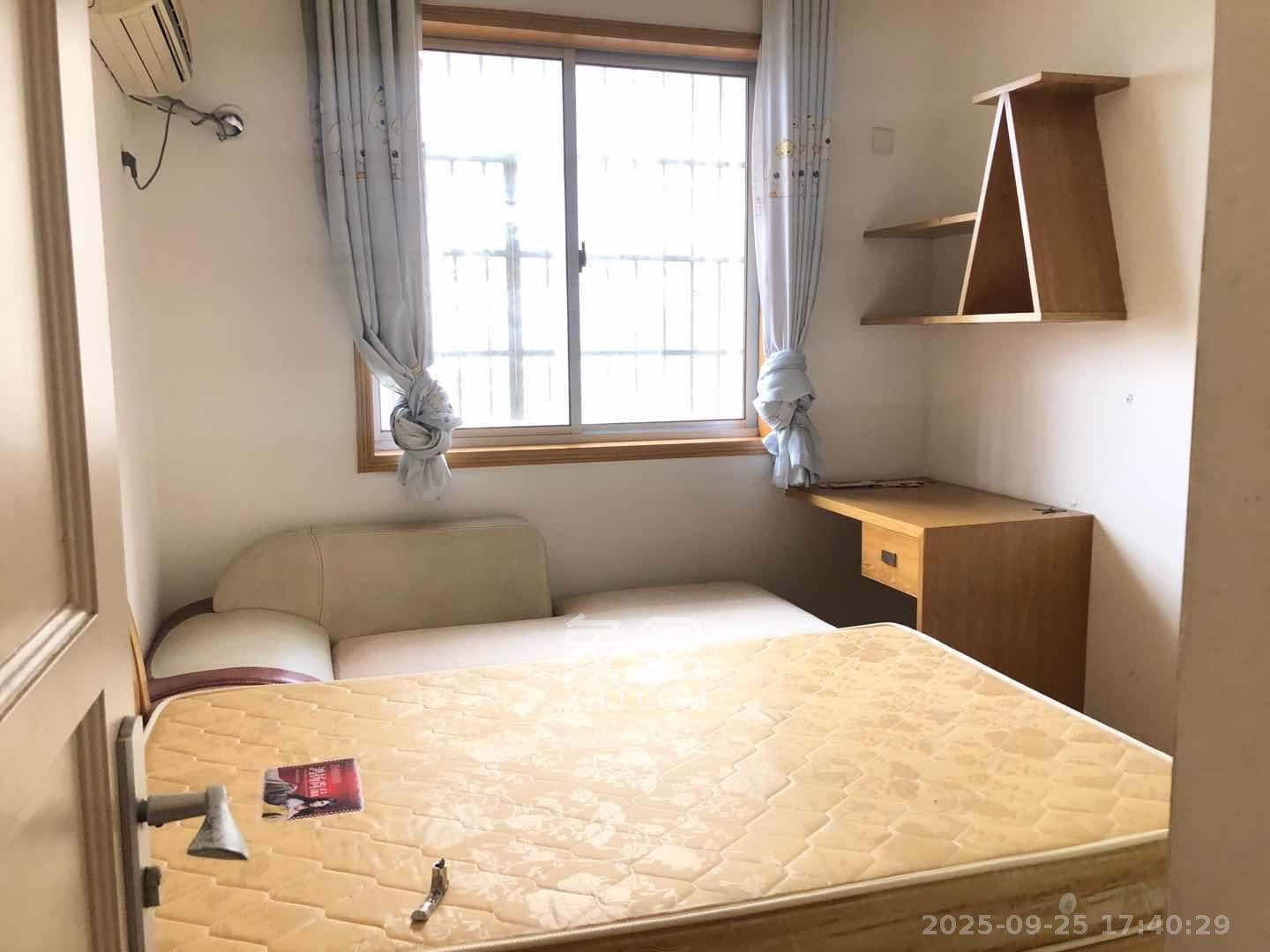 红树湾 3室2厅1卫 1900.0元/月 红树湾 3室2厅1卫 1900.0元/月室内图