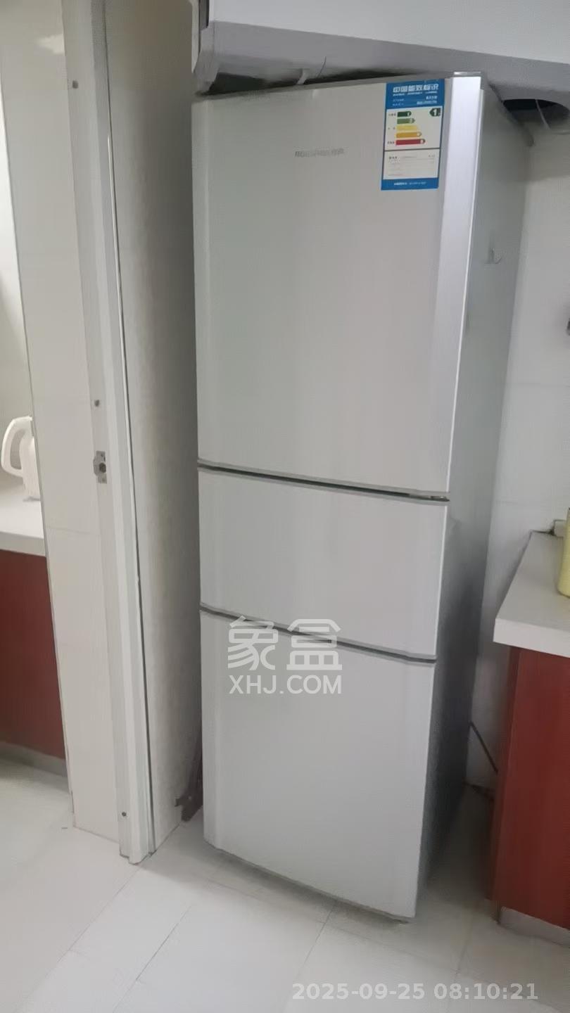 兰亭湾畔 1室1厅1卫 1000.0元/月 兰亭湾畔 1室1厅1卫 1000.0元/月室内图