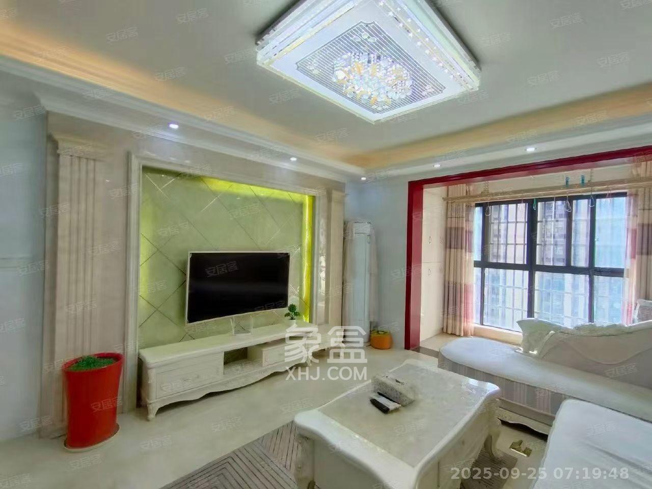 汇一城(汇壹公馆) 4室2厅2卫 2400.0元/月 汇一城(汇壹公馆) 4室2厅2卫 2400.0元/月室内图