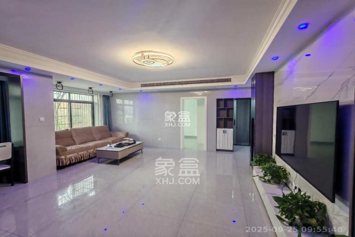 东岸梅园小区 2室2厅1卫 2400.00元/月 东岸梅园小区 2室2厅1卫 2400.00元/月室内图