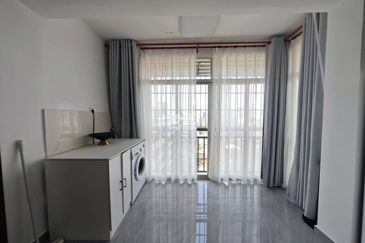 丽都花园 3室2厅2卫 126.0万 丽都花园 3室2厅2卫 126.0万客厅