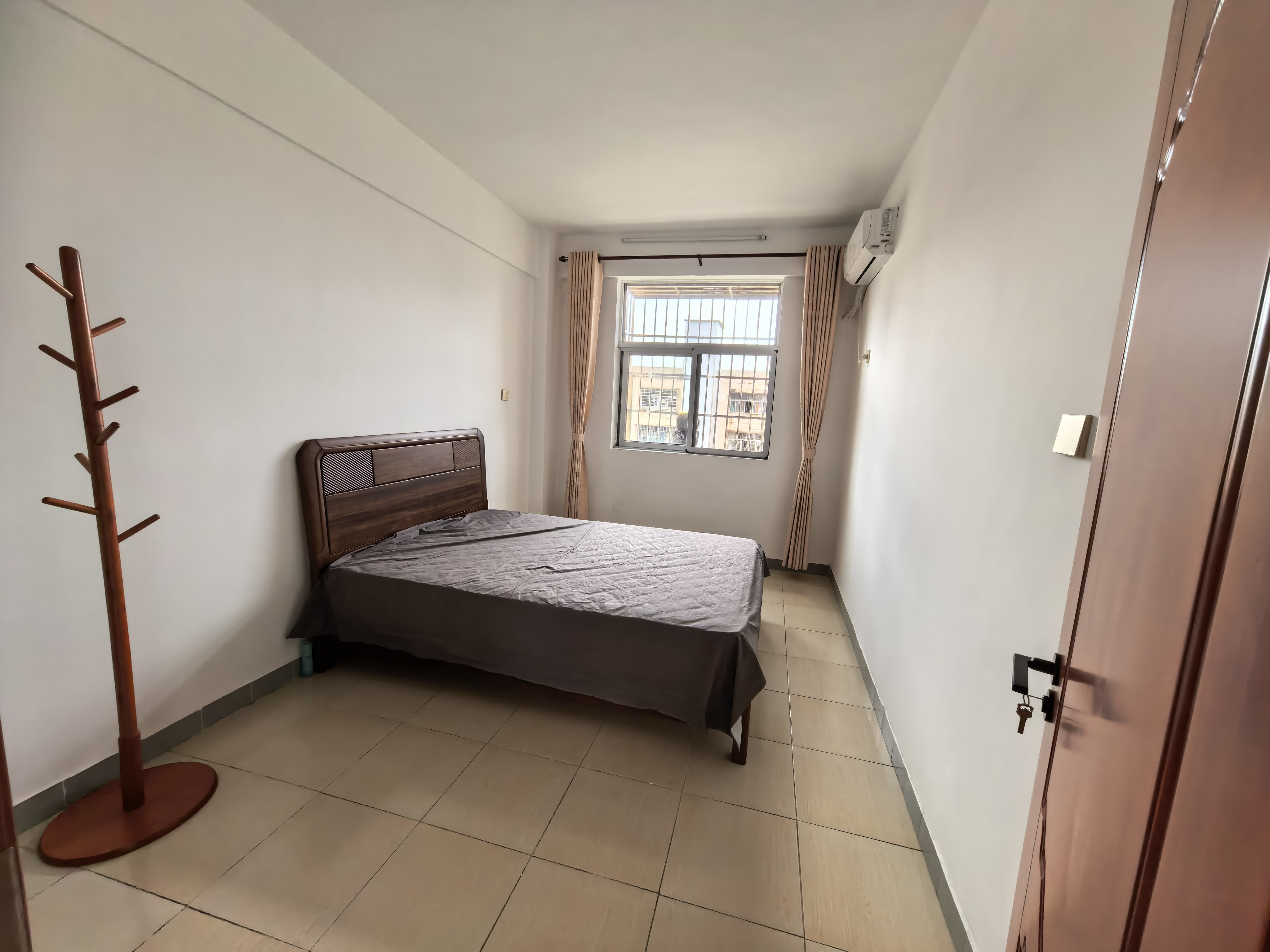 省检察院宿舍南苑 3室2厅2卫 2800.0元/月 省检察院宿舍南苑 3室2厅2卫 2800.0元/月室内图