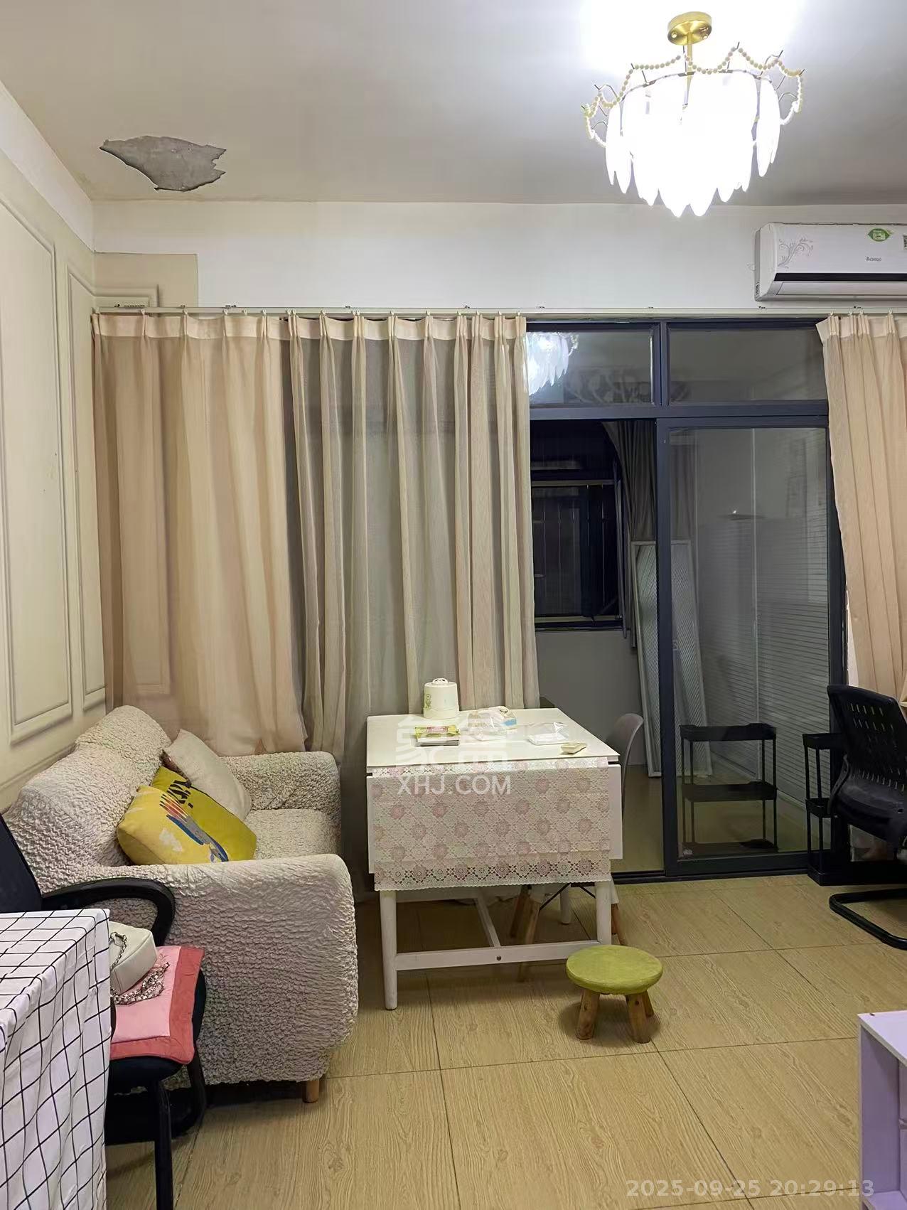 阳光锦城 2室1厅1卫 1750.0元/月 阳光锦城 2室1厅1卫 1750.0元/月室内图