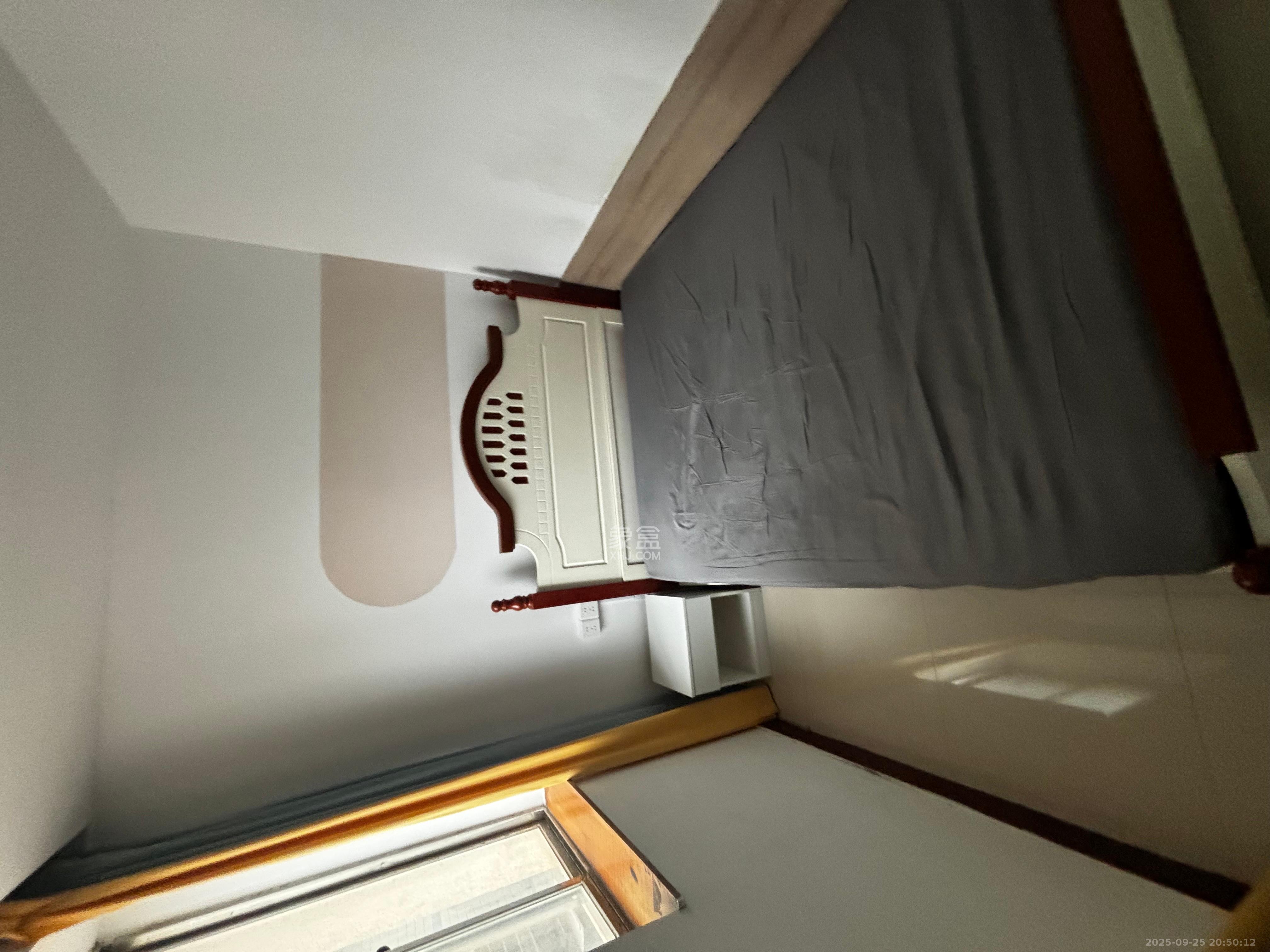 万科金域华府一期  1室1厅1卫    1400.0元/月室内图