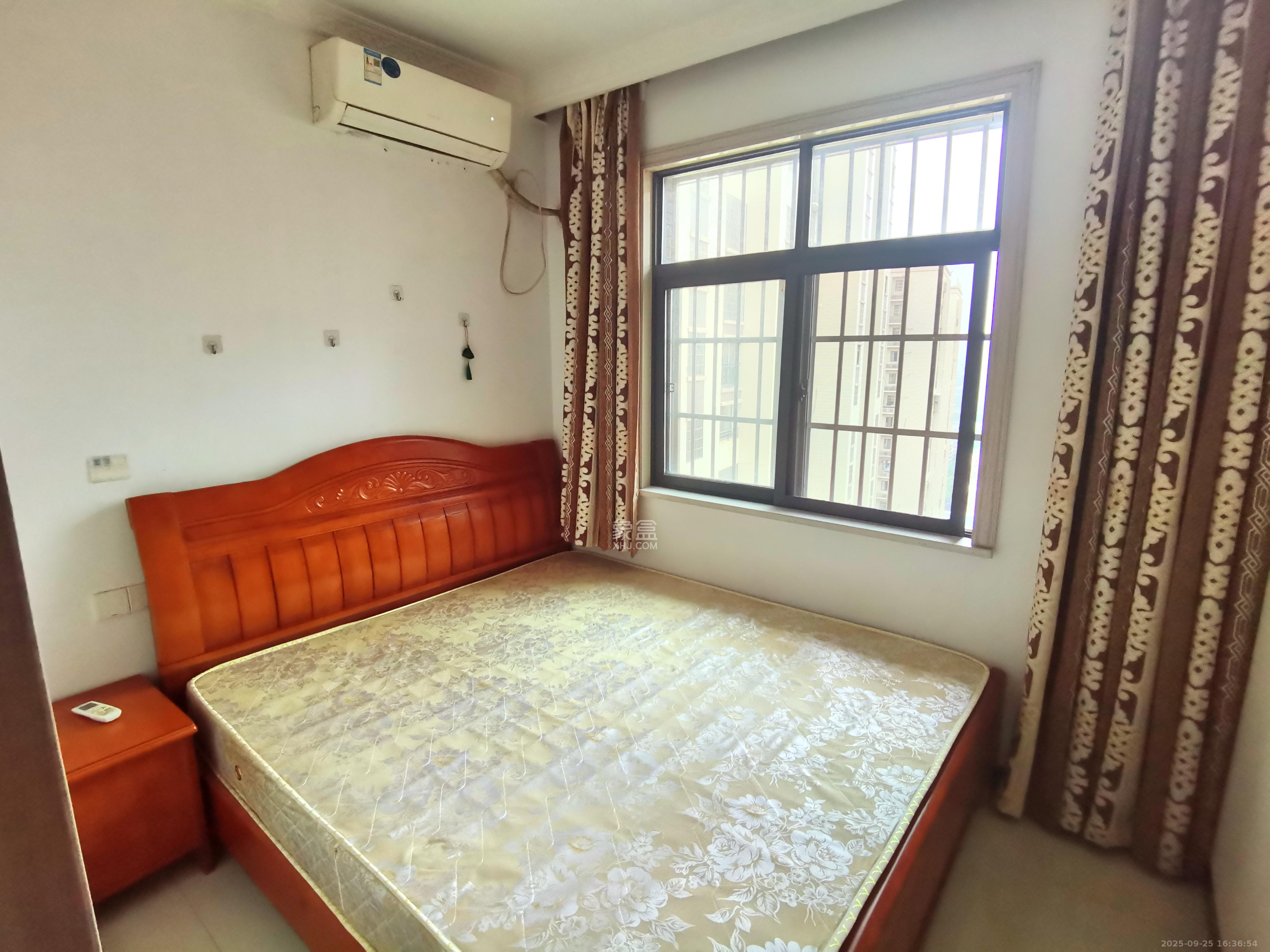 景塘家园  3室2厅1卫   2100.00元/月室内图