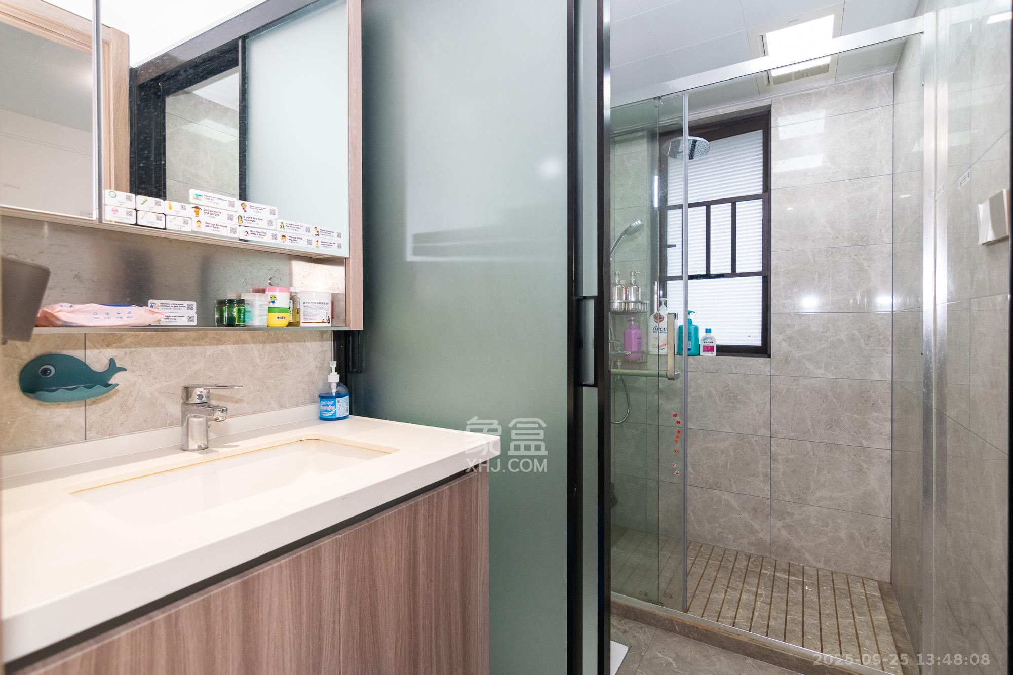 澳海文澜府 3室2厅2卫 89.0万 澳海文澜府 3室2厅2卫 89.0万卫生间