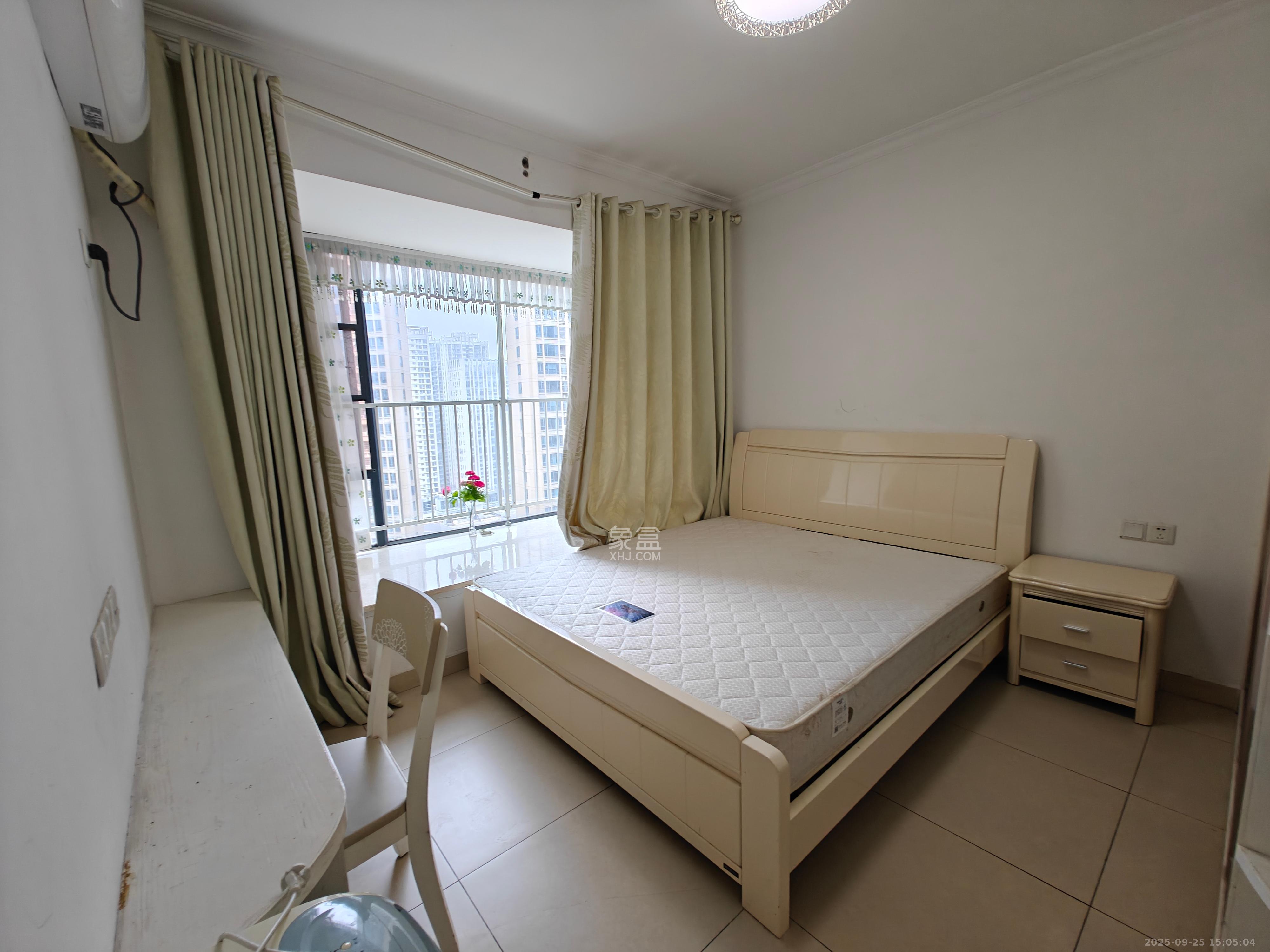 方略城市广场  3室2厅2卫    2000.0元/月室内图