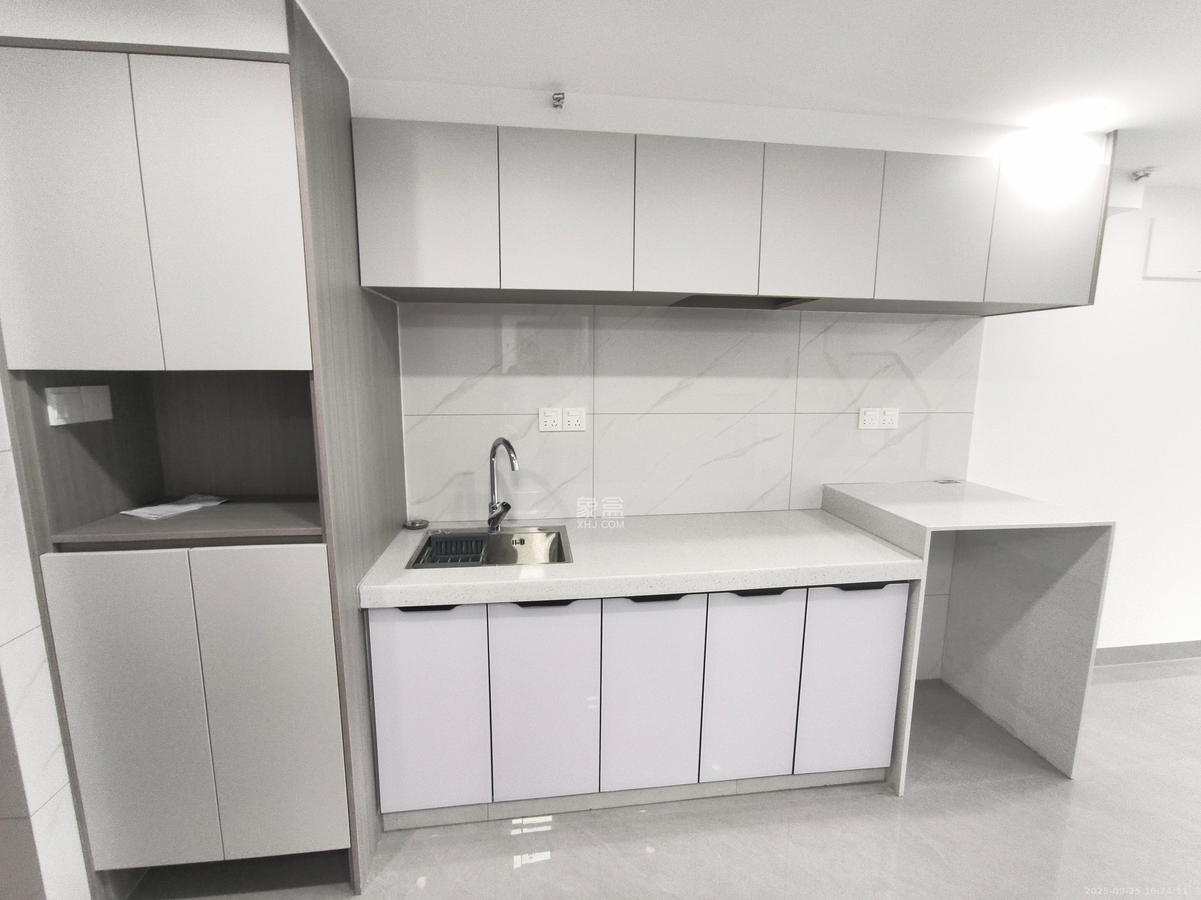 梅溪悦章 2室1厅1卫 2600.0元/月 梅溪悦章 2室1厅1卫 2600.0元/月室内图