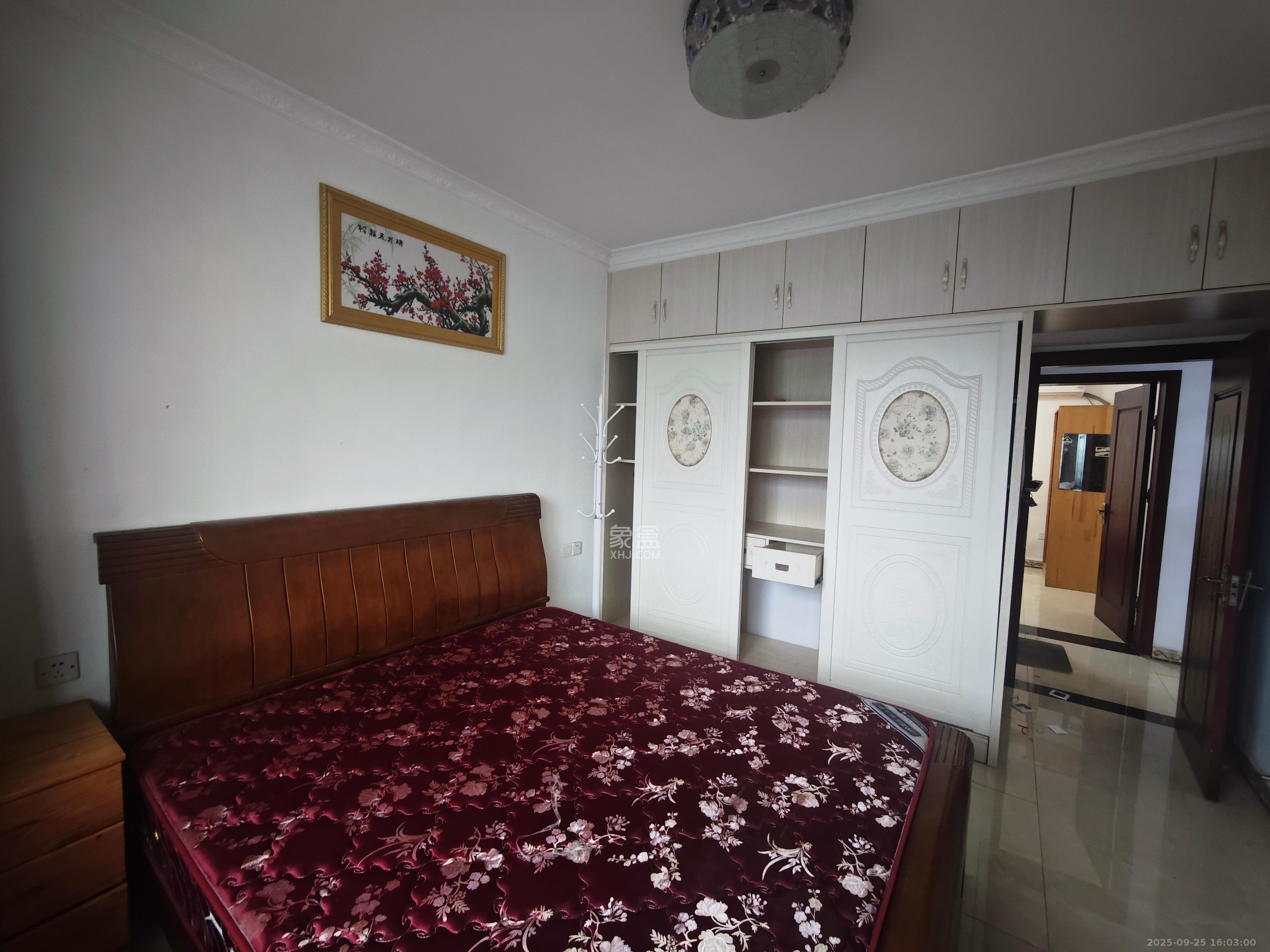 金富星城 3室2厅1卫 1500.0元/月 金富星城 3室2厅1卫 1500.0元/月室内图