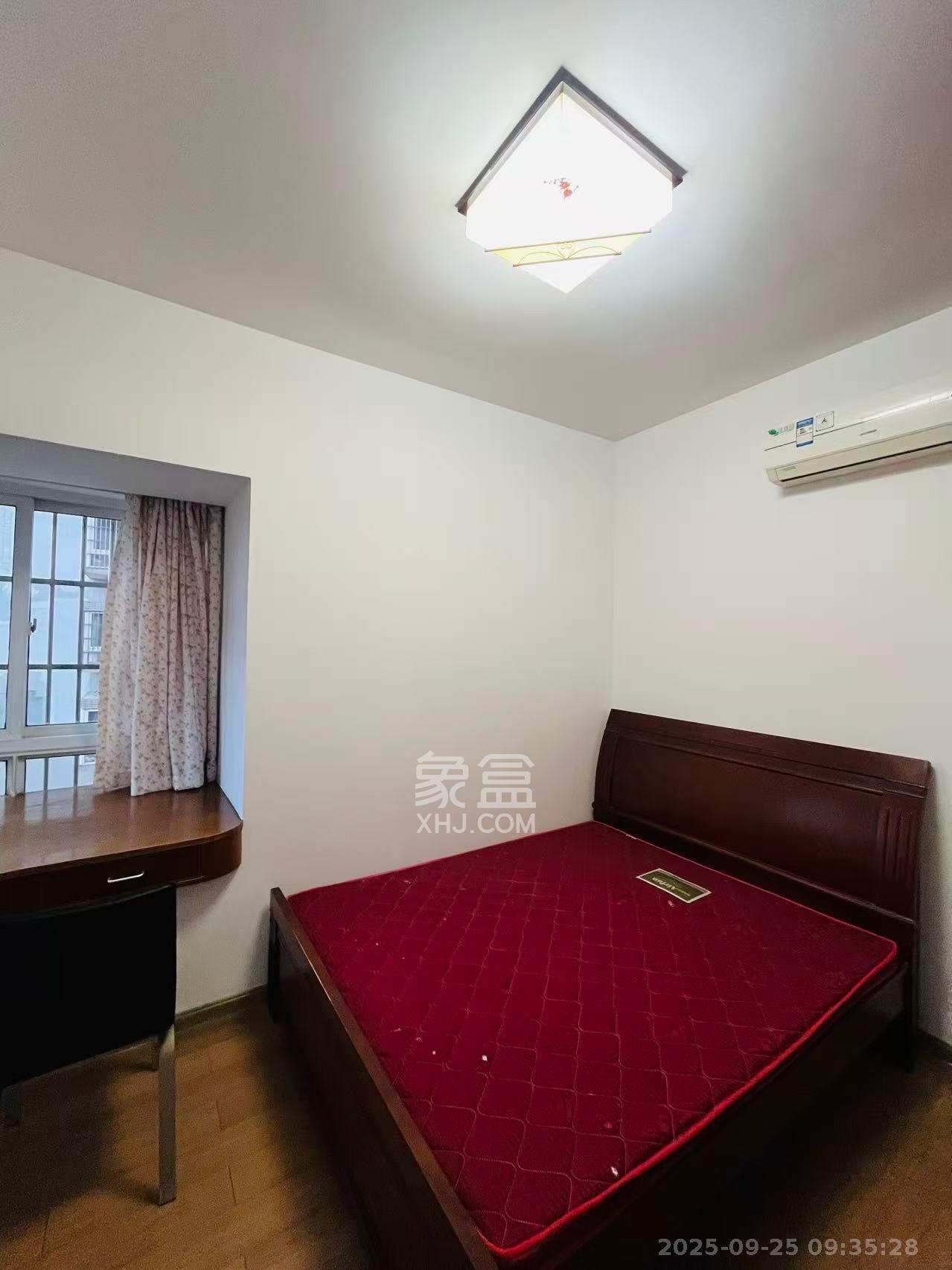 月湖兰庭 2室2厅1卫 2300.0元/月 月湖兰庭 2室2厅1卫 2300.0元/月室内图