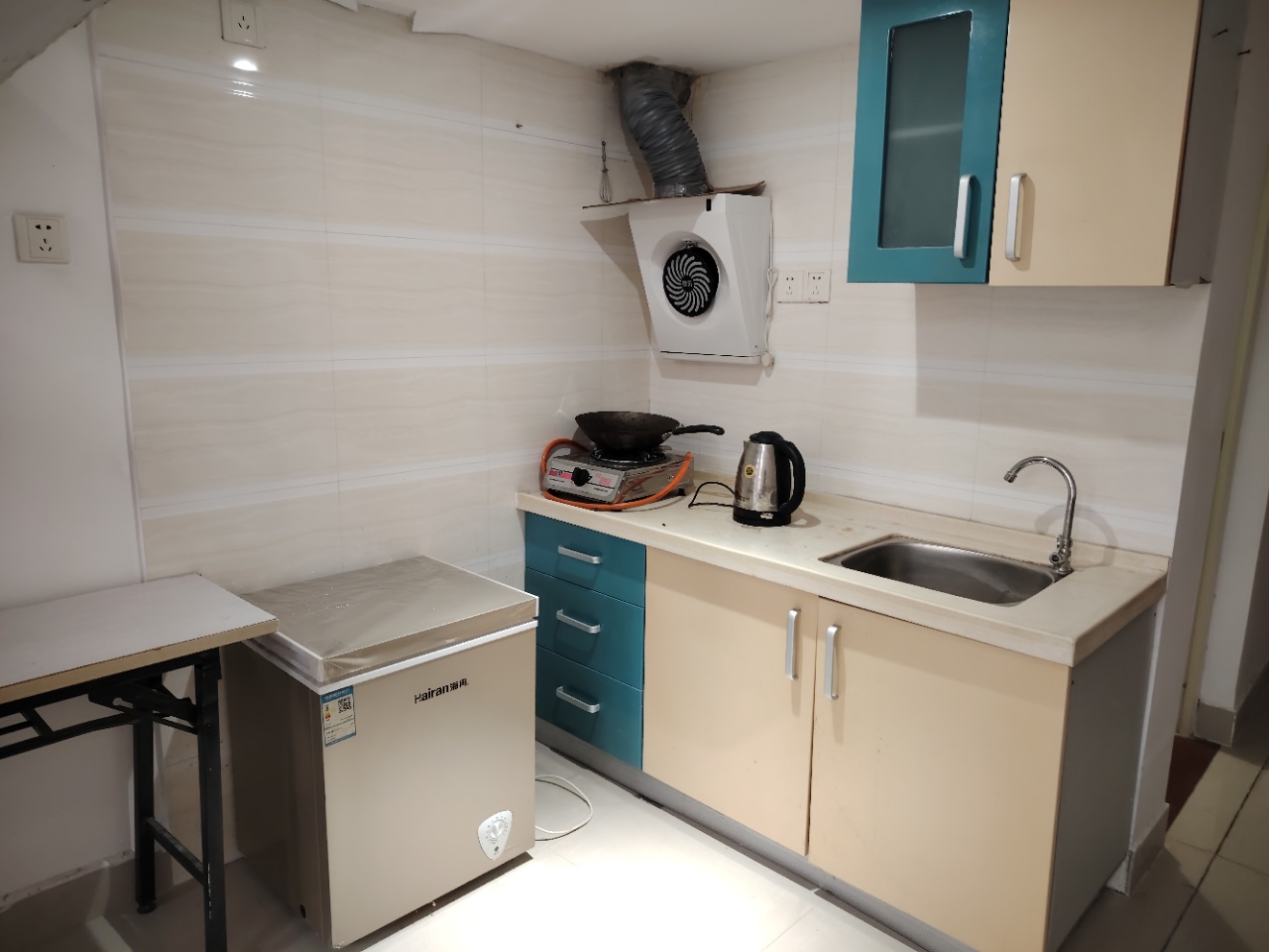 金水湾 1室1厅1卫 1300.0元/月 金水湾 1室1厅1卫 1300.0元/月室内图