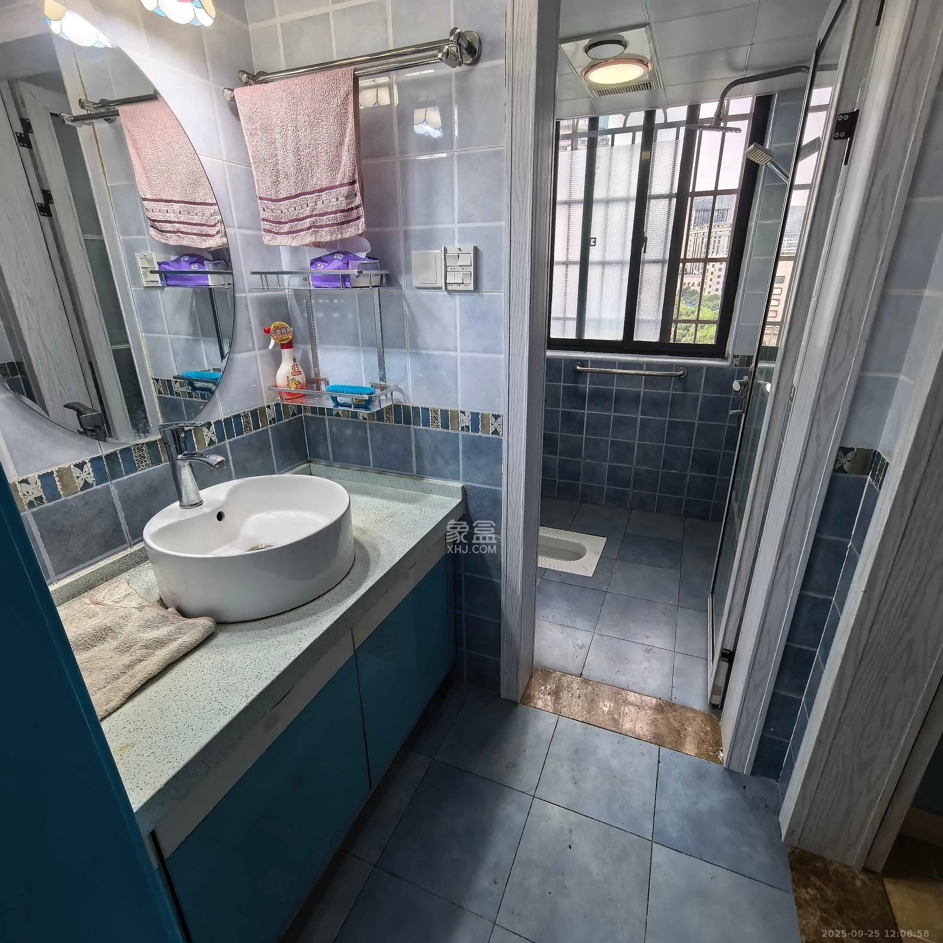 明景公寓 3室2厅1卫 3800.0元/月 明景公寓 3室2厅1卫 3800.0元/月室内图