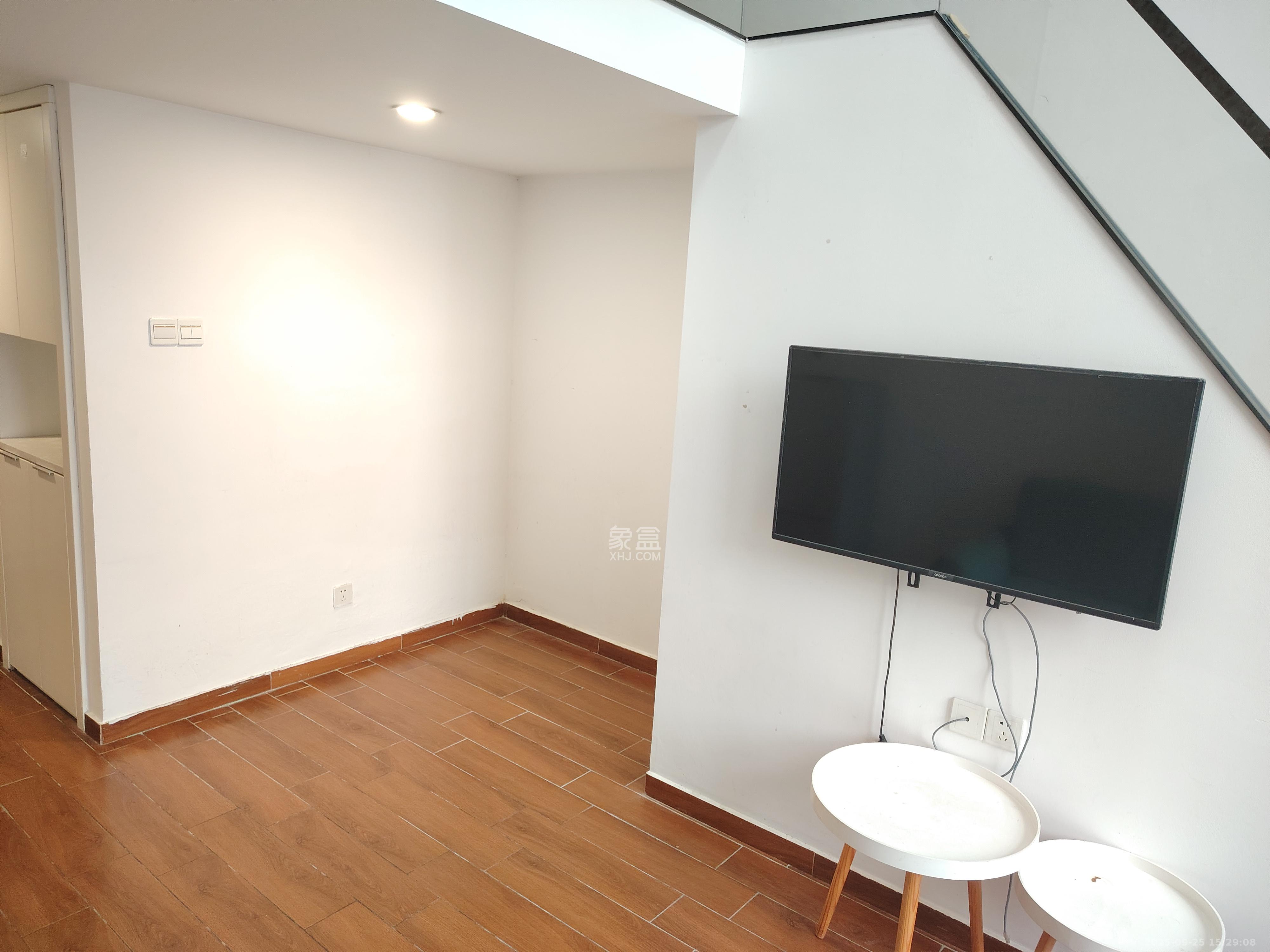 兰亭湾畔  1室1厅1卫    1500.0元/月室内图