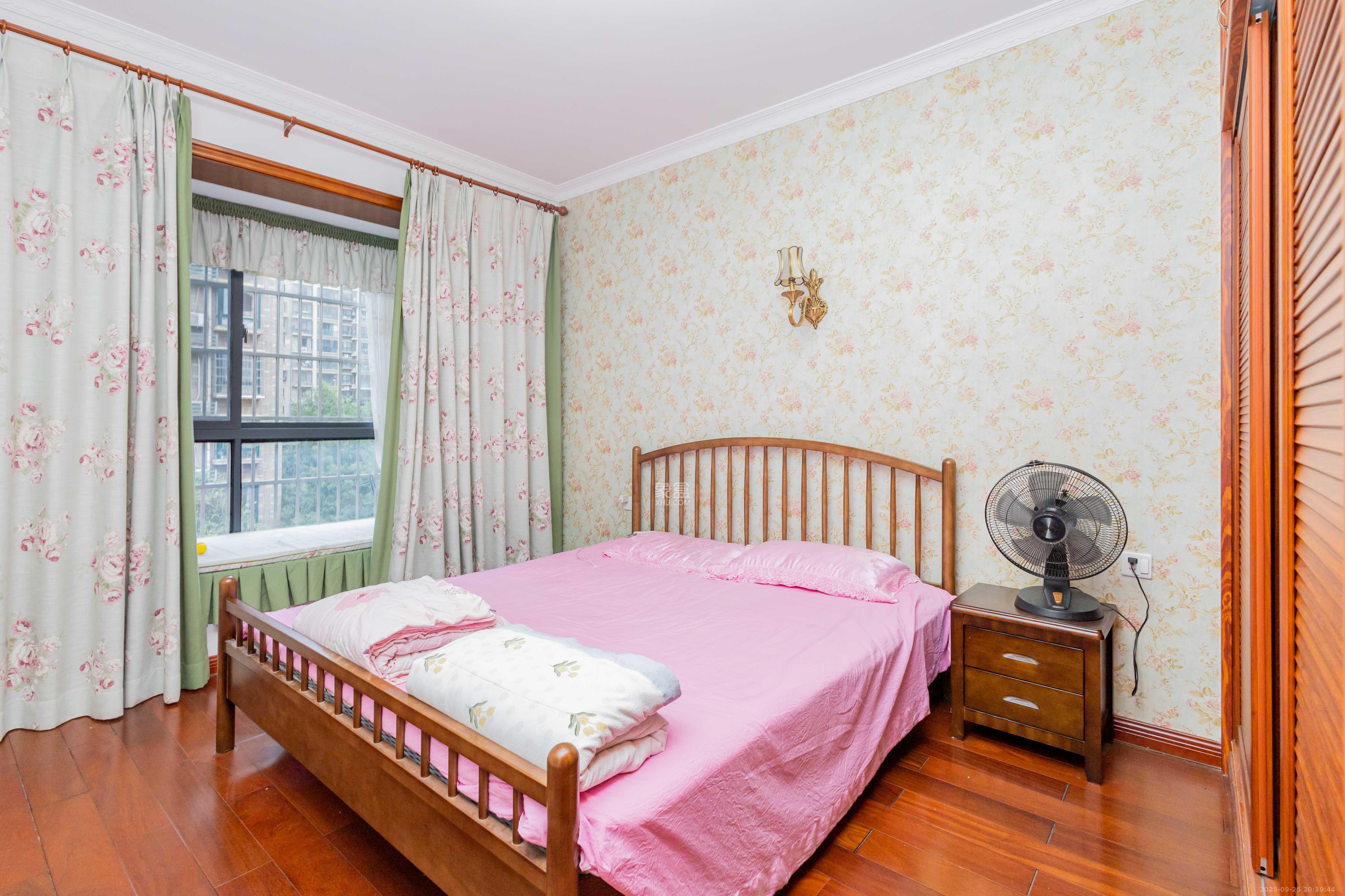 博雅湘水湾  3室2厅2卫    65.8万卧室