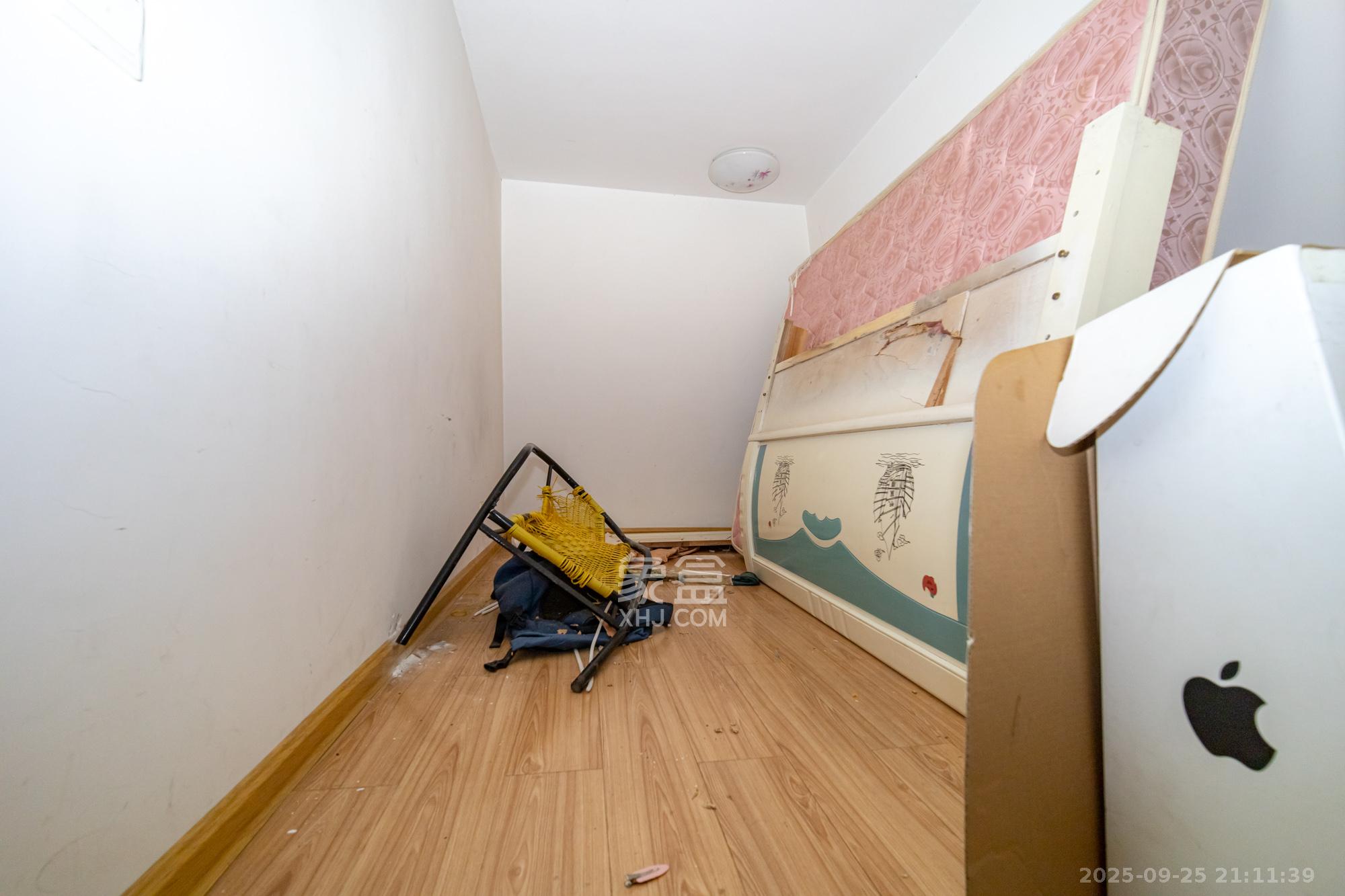 蝴蝶谷  2室1厅1卫    40.0万卧室