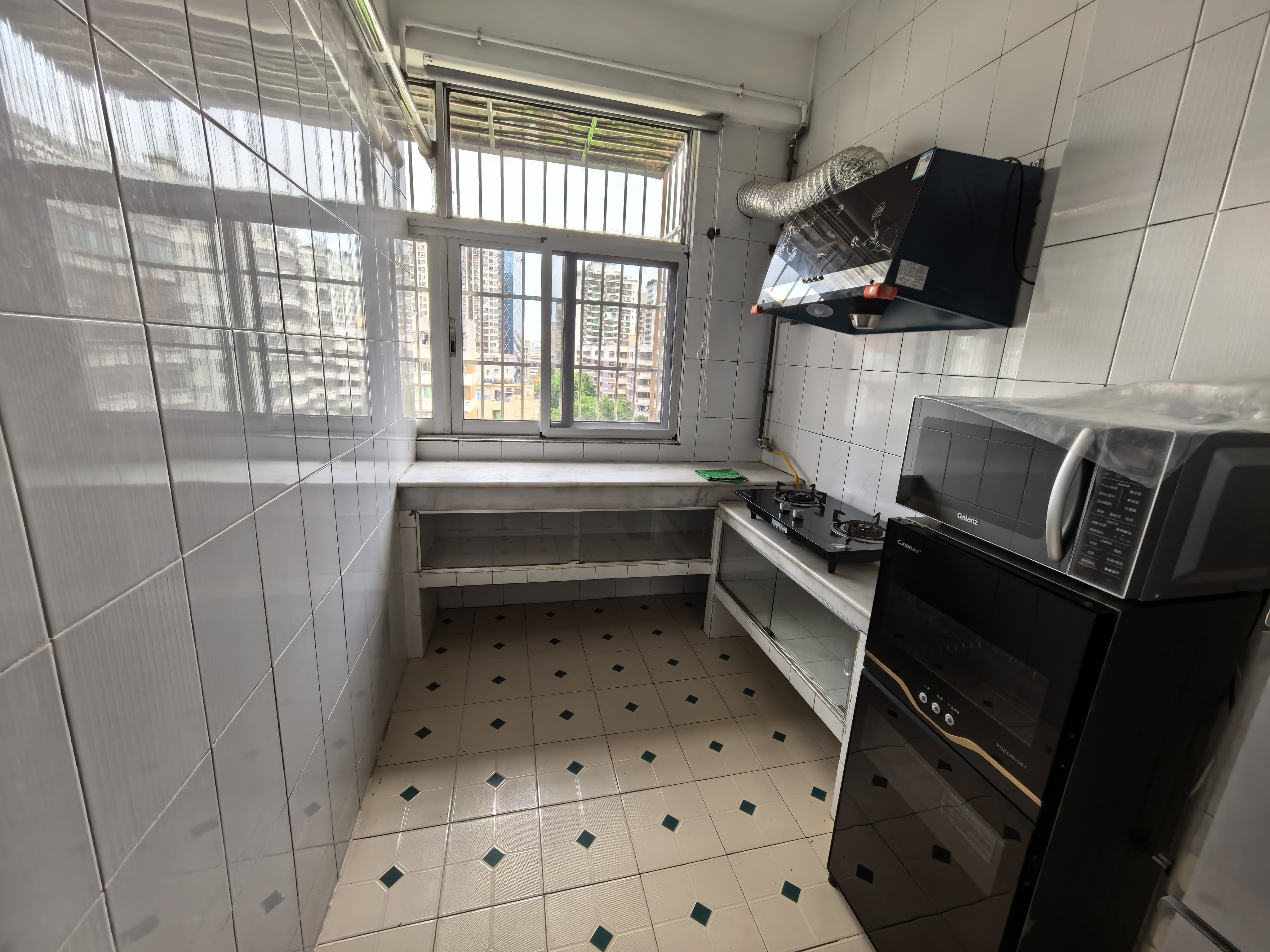 省检察院宿舍南苑 3室2厅2卫 2800.0元/月 省检察院宿舍南苑 3室2厅2卫 2800.0元/月室内图