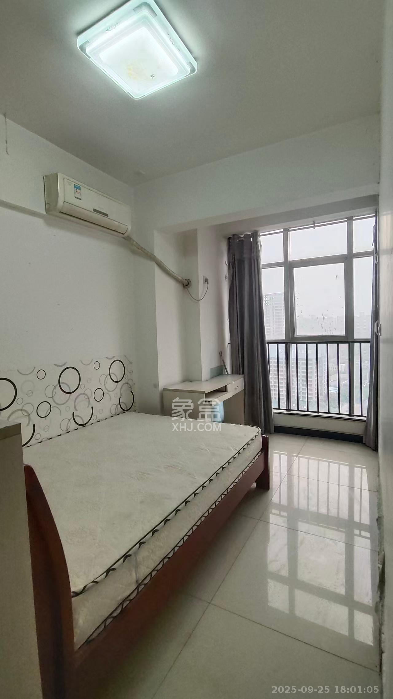 香槟小镇(香槟花苑) 1室0厅0卫 1000.00元/月 香槟小镇(香槟花苑) 1室0厅0卫 1000.00元/月室内图