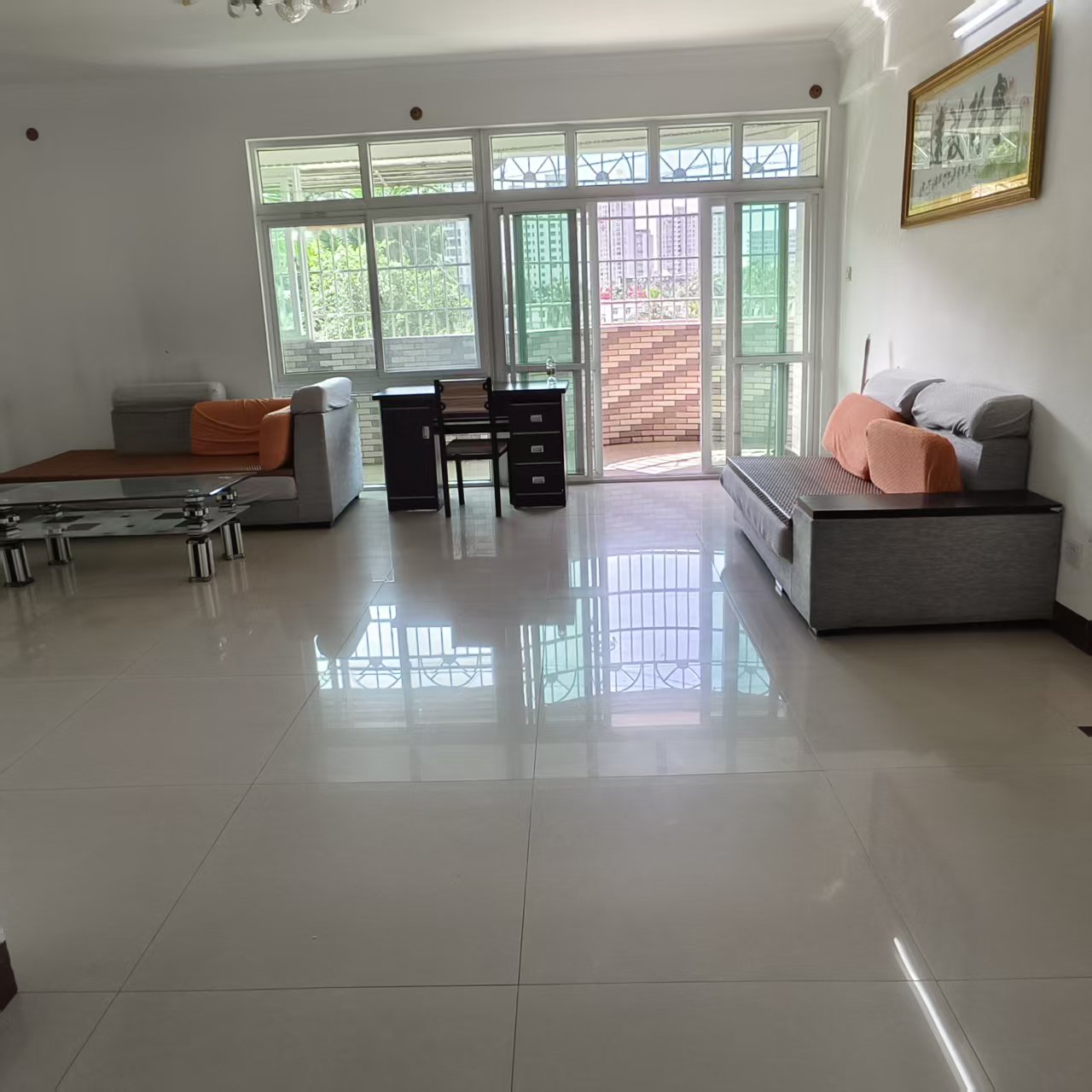 南航部队宿舍(南航小区) 3室2厅1卫 2400.0元/月 南航部队宿舍(南航小区) 3室2厅1卫 2400.0元/月户型图