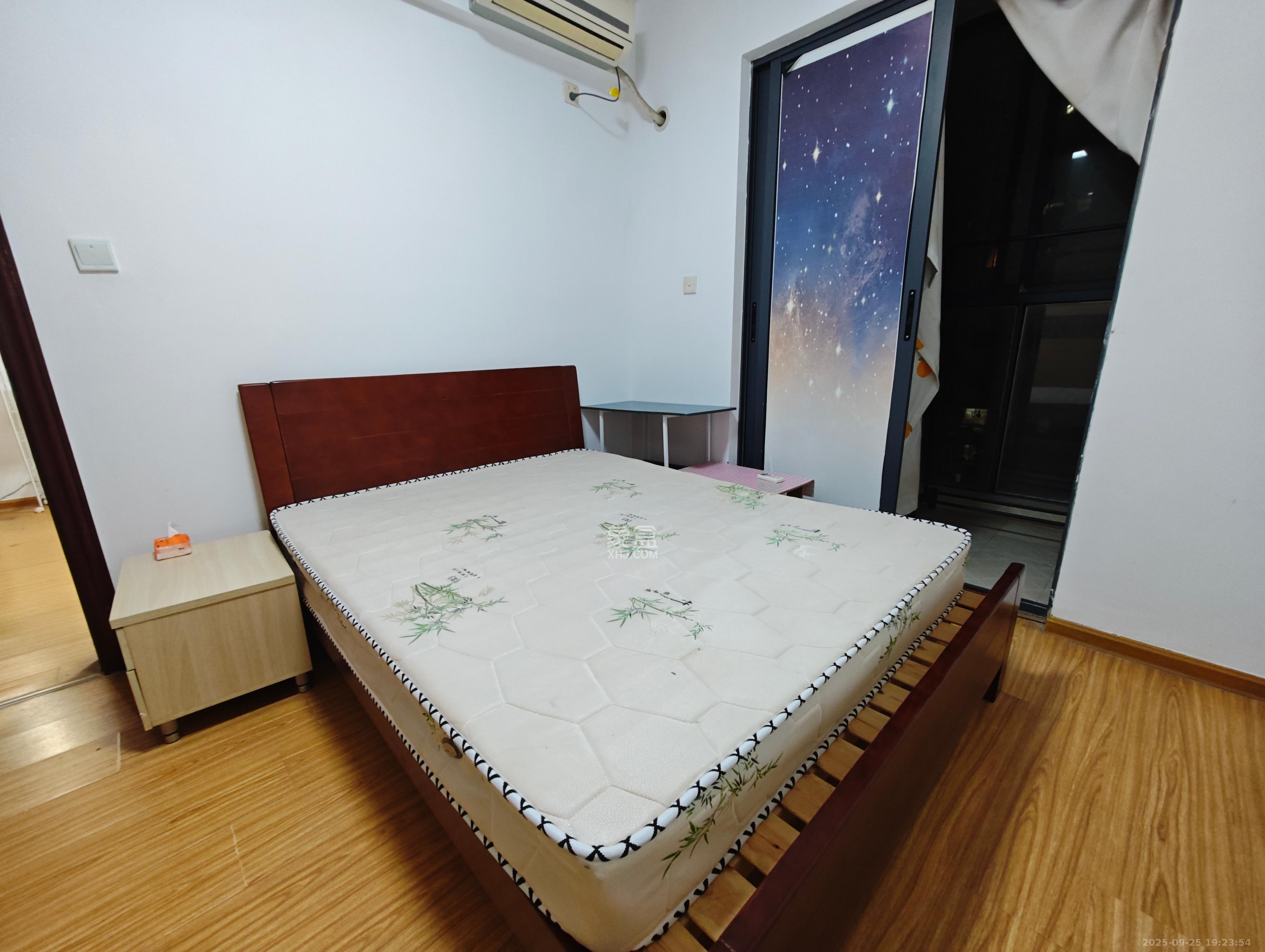 中国铁建国际城一期 1室1厅1卫 1200.0元/月 中国铁建国际城一期 1室1厅1卫 1200.0元/月室内图