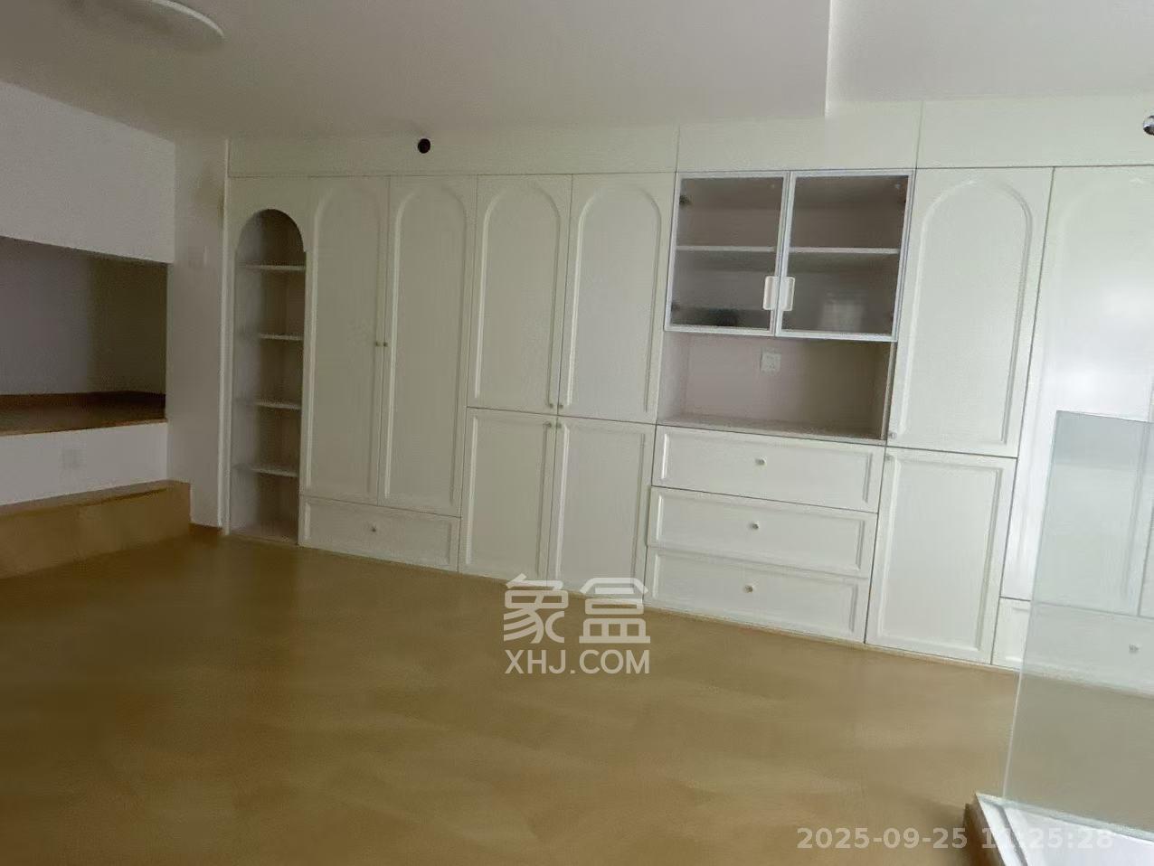 世茂璀璨天城公寓 2室1厅1卫 2700.0元/月 世茂璀璨天城公寓 2室1厅1卫 2700.0元/月室内图