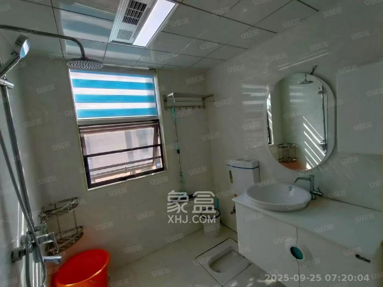 汇一城(汇壹公馆) 4室2厅2卫 2400.0元/月 汇一城(汇壹公馆) 4室2厅2卫 2400.0元/月室内图