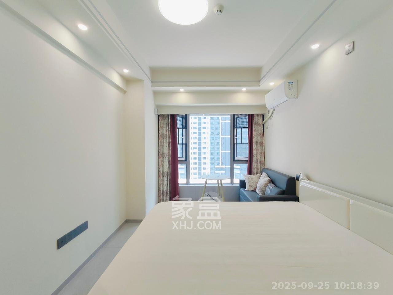 保利天禧EF区  1室1厅1卫    1600.0元/月室内图