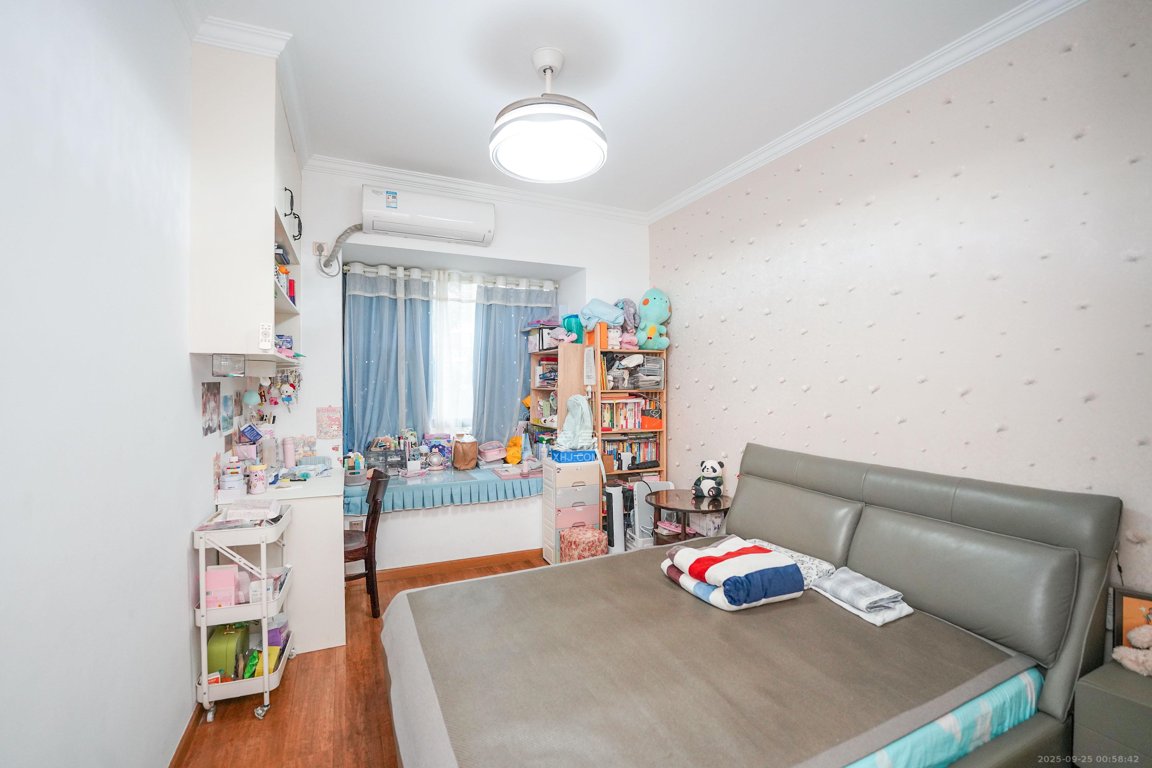 和美星城 1室2厅2卫 98.0万 和美星城 1室2厅2卫 98.0万卧室