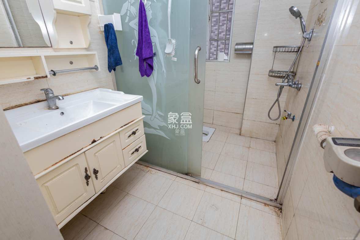 明天一城 2室1厅1卫 39.8万 明天一城 2室1厅1卫 39.8万卫生间