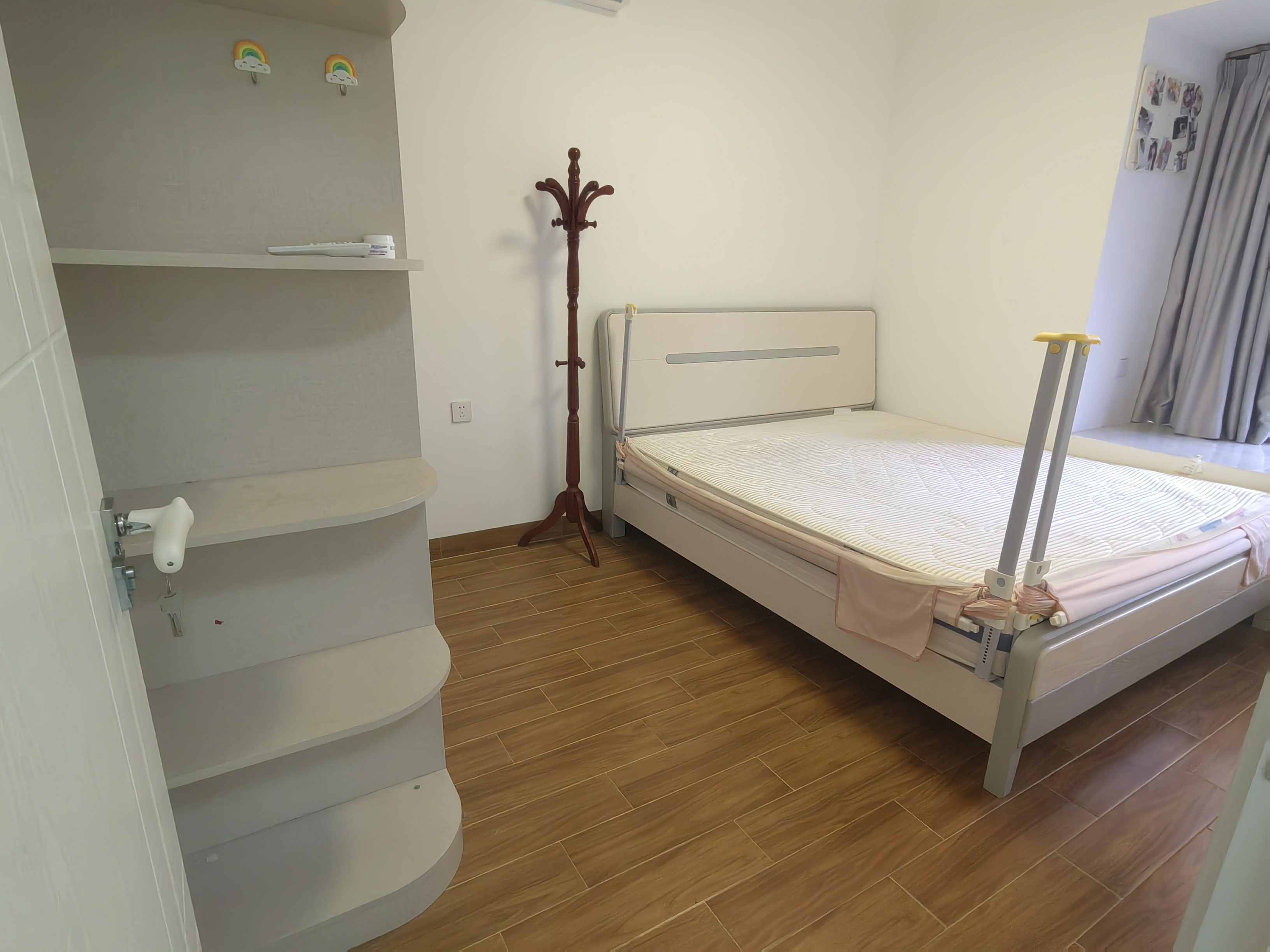 伊泰天骄二期 2室2厅1卫 1900.0元/月 伊泰天骄二期 2室2厅1卫 1900.0元/月室内图