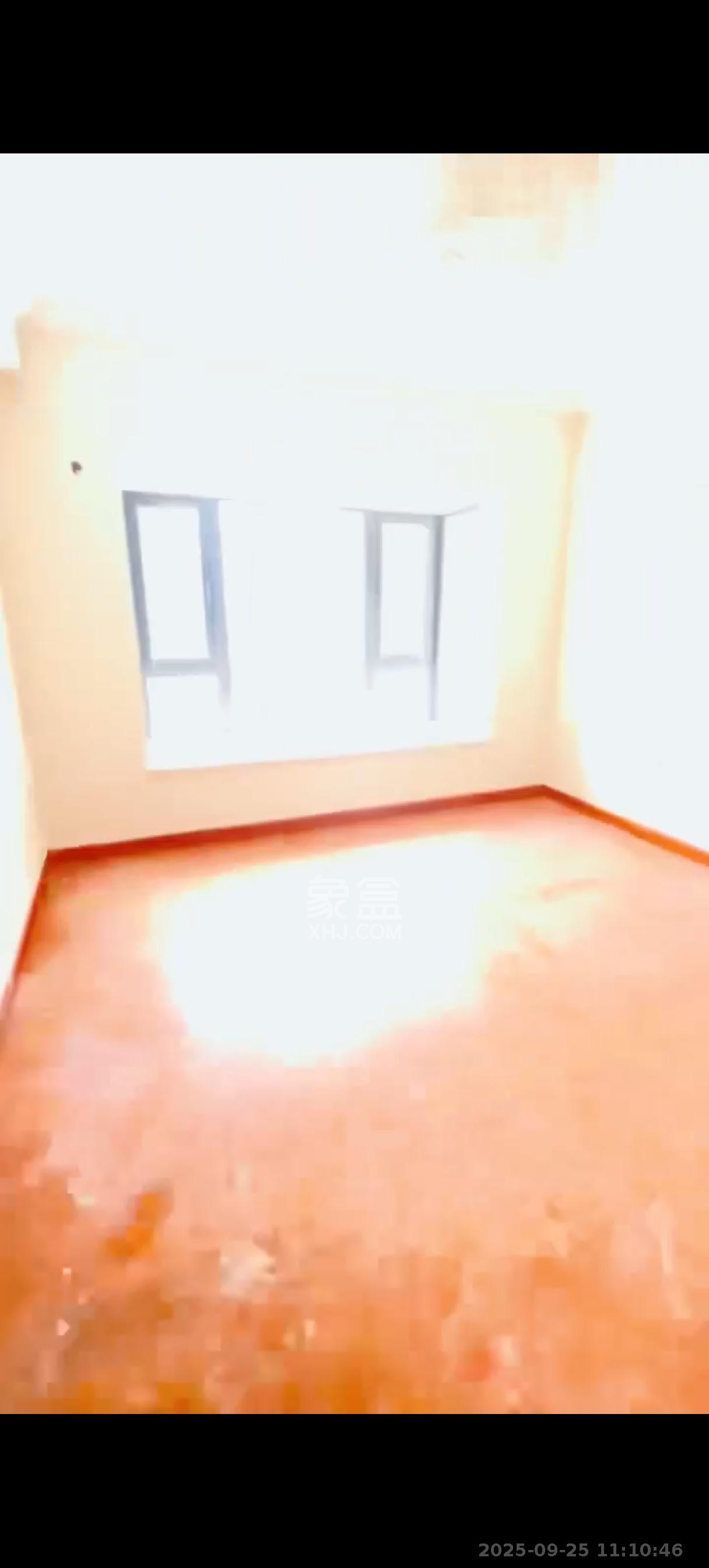 恒大翡翠华庭 3室2厅2卫 60.0万 恒大翡翠华庭 3室2厅2卫 60.0万客厅