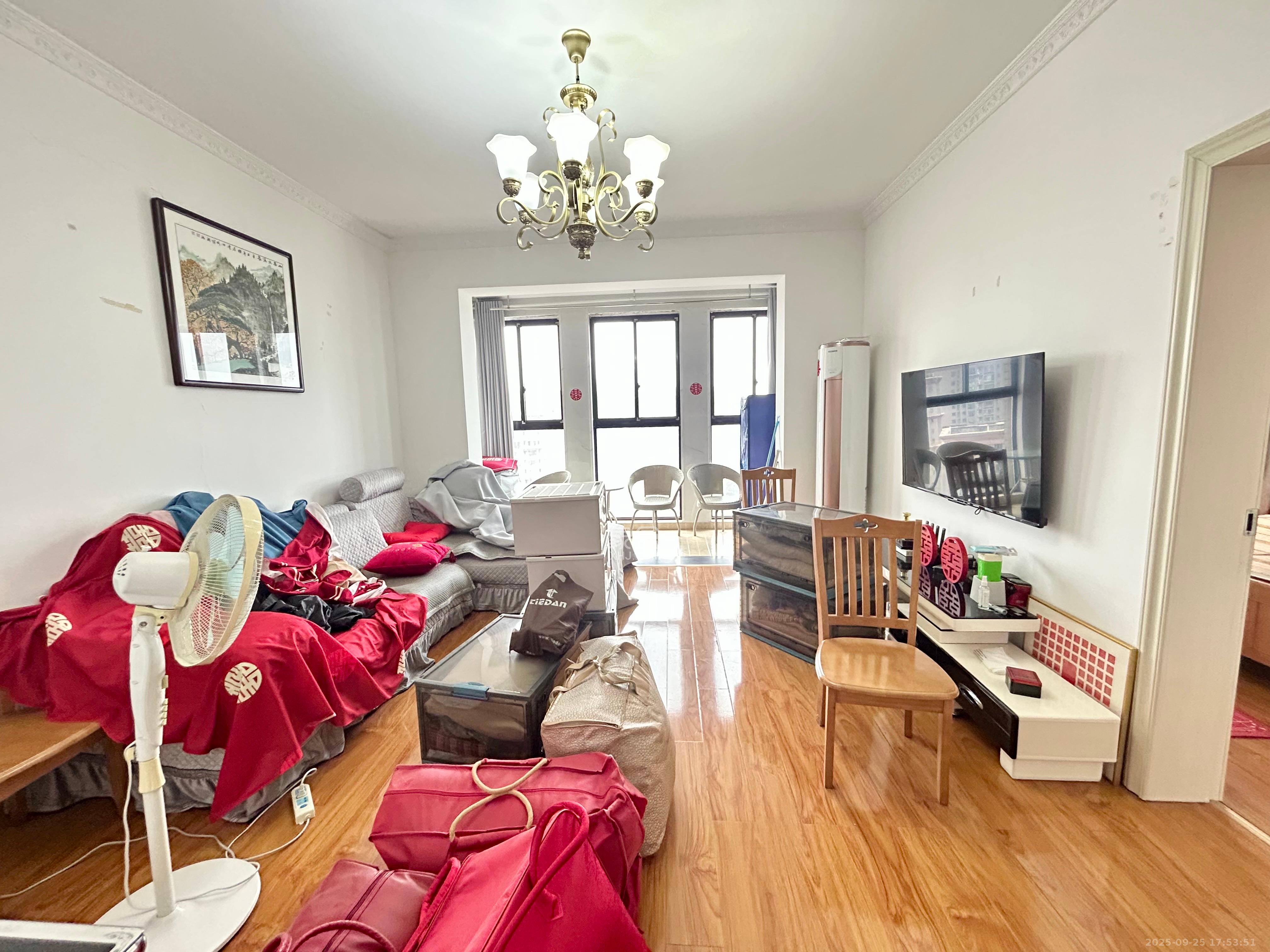 爱琴海岸 2室1厅1卫 1700.0元/月 爱琴海岸 2室1厅1卫 1700.0元/月室内图