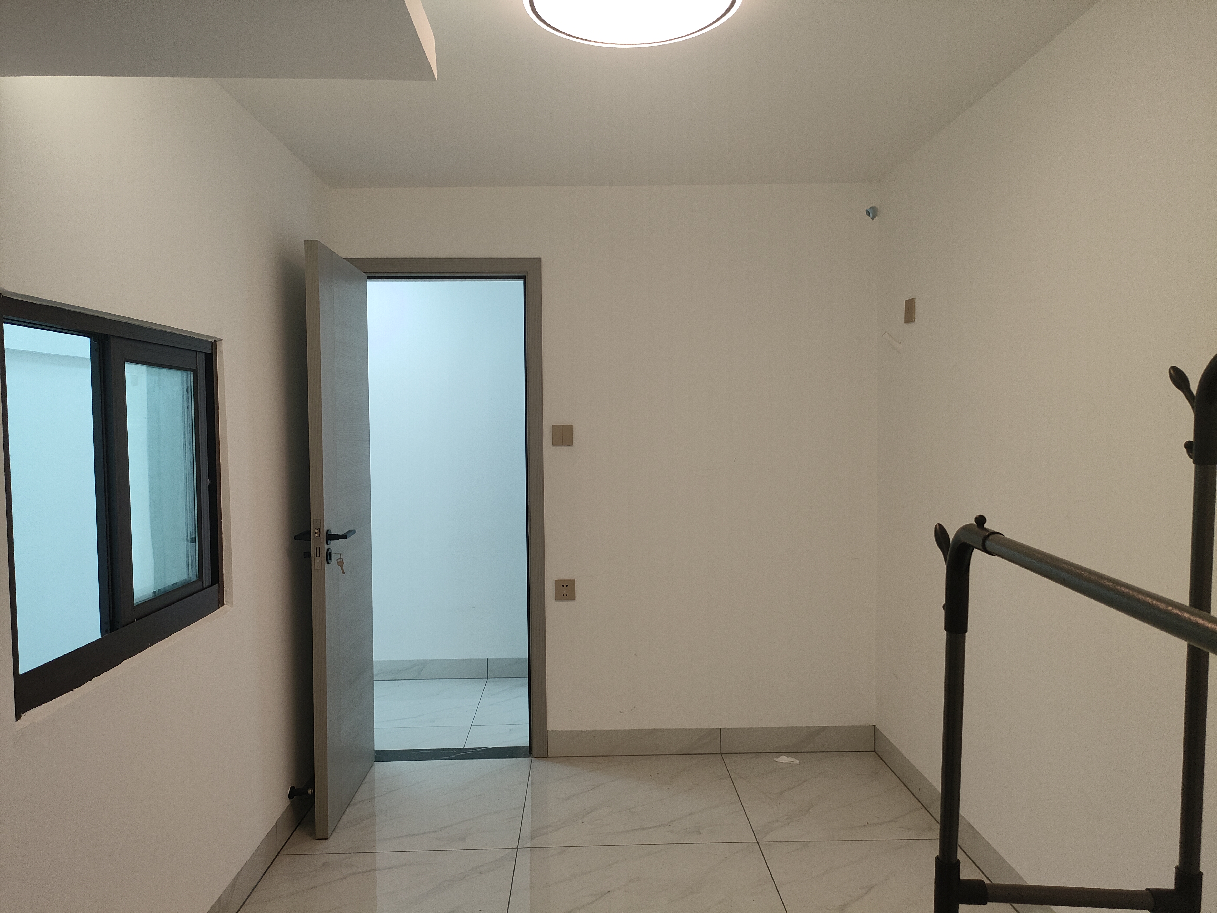 绿地海德公馆 2室2厅2卫 2500.0元/月 绿地海德公馆 2室2厅2卫 2500.0元/月室内图