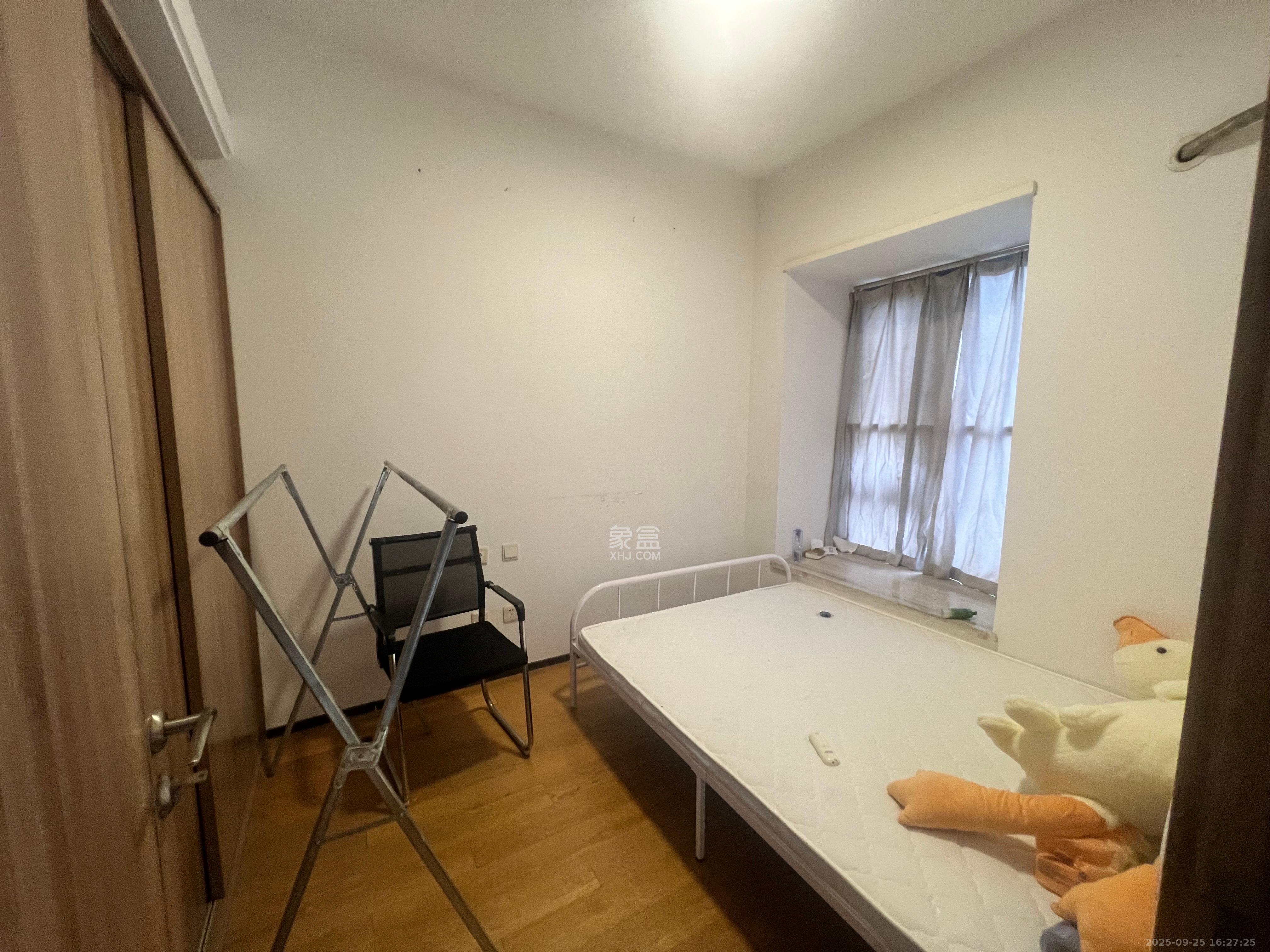 恒大国际广场 2室2厅1卫 1100.0元/月 恒大国际广场 2室2厅1卫 1100.0元/月室内图