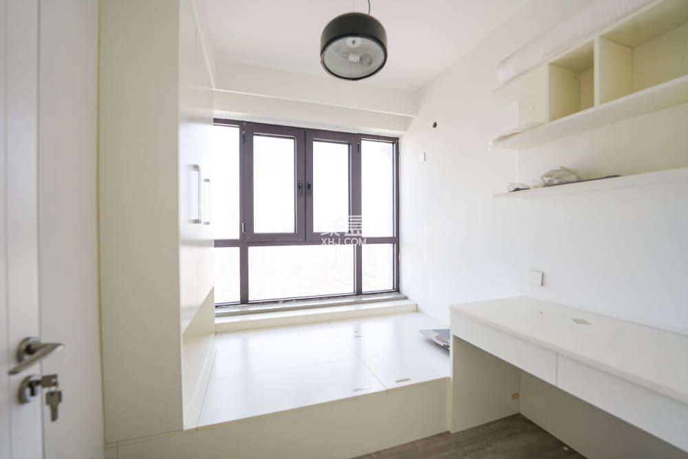 五矿万境蓝山  3室2厅1卫    2400.0元/月 五矿万境蓝山  3室2厅1卫    2400.0元/月户型图