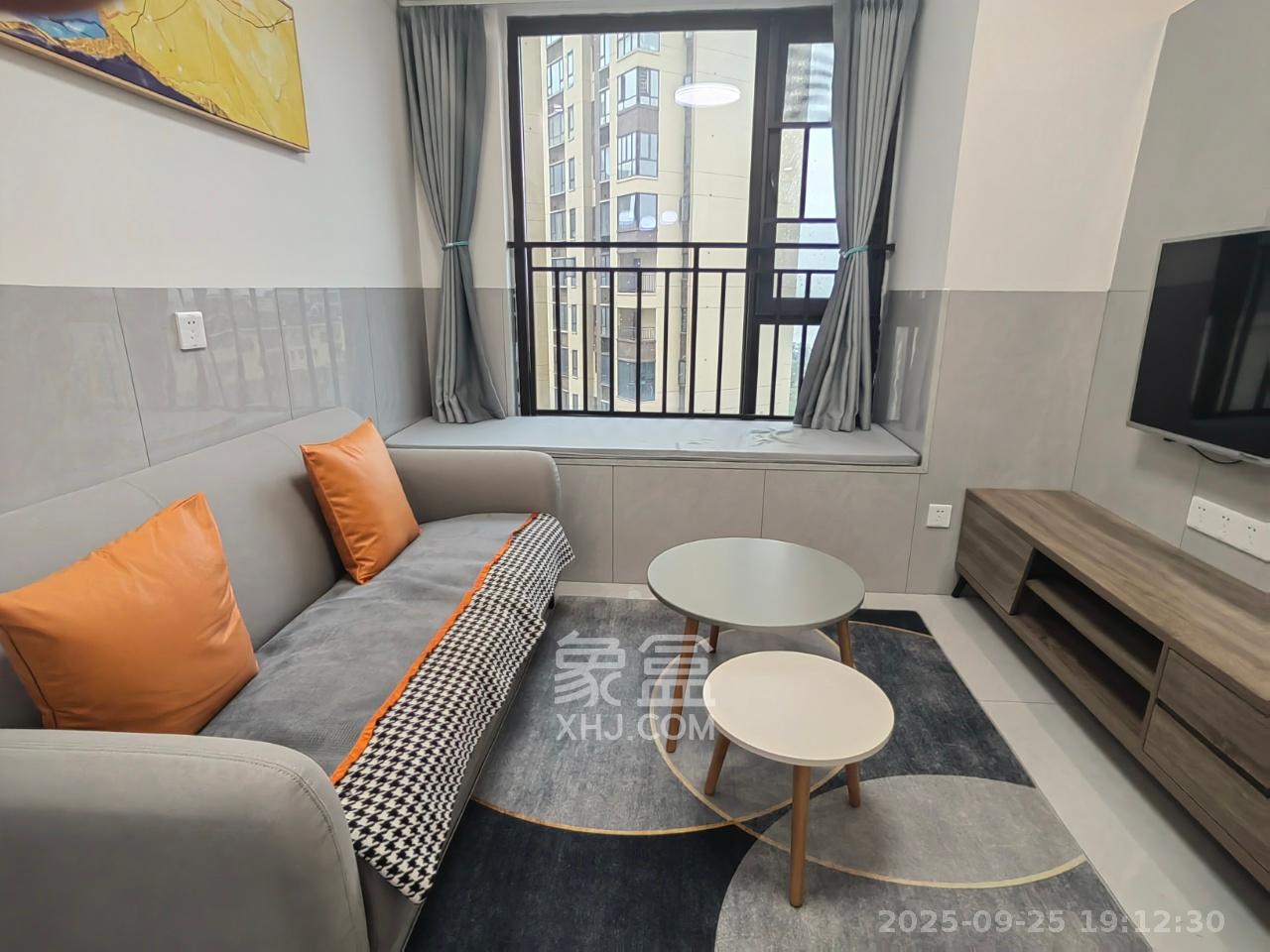 蓝光雍锦半岛   55.0㎡      1700.0元/月室内图